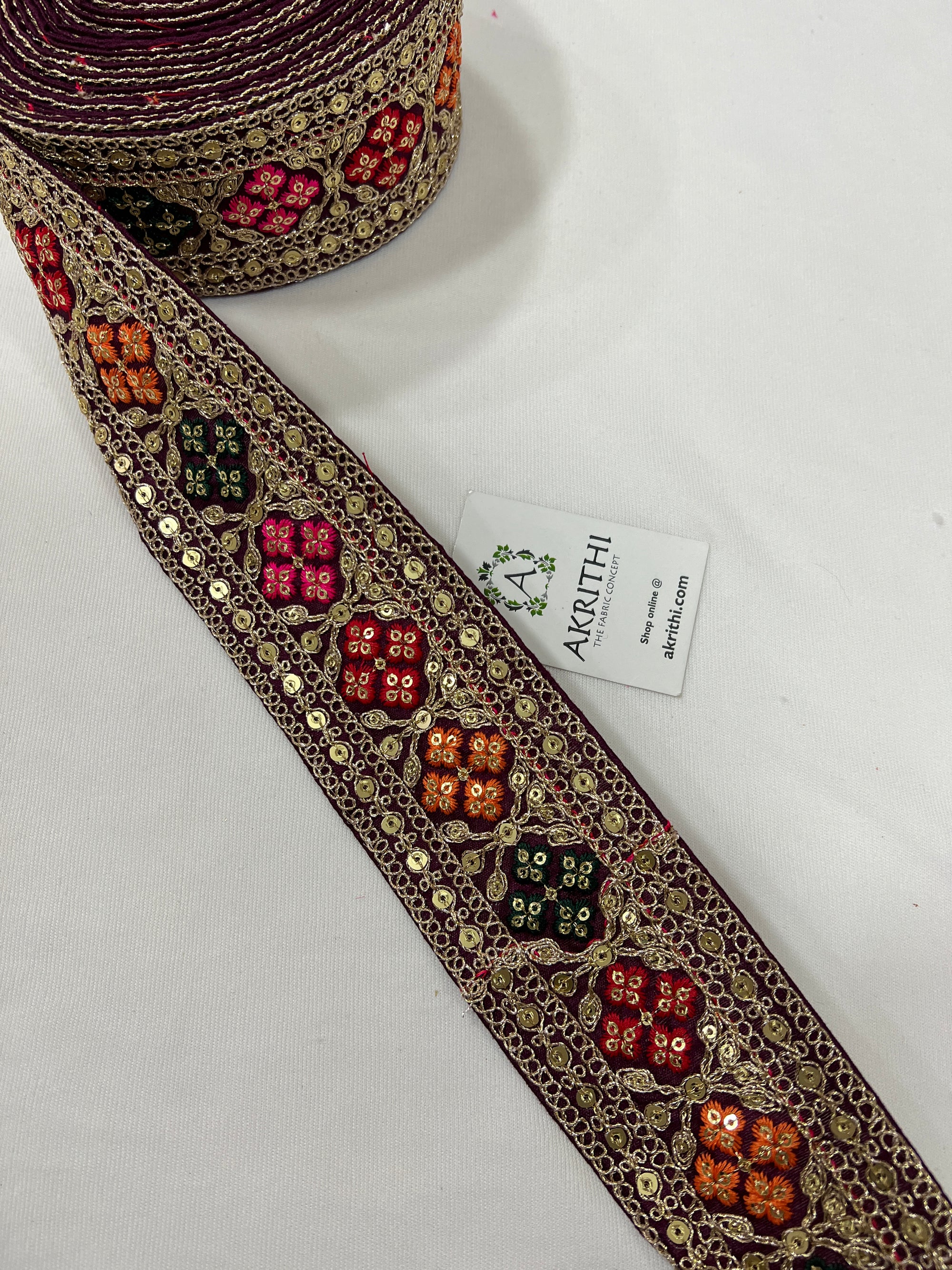 Embroidered lace 9 metres roll