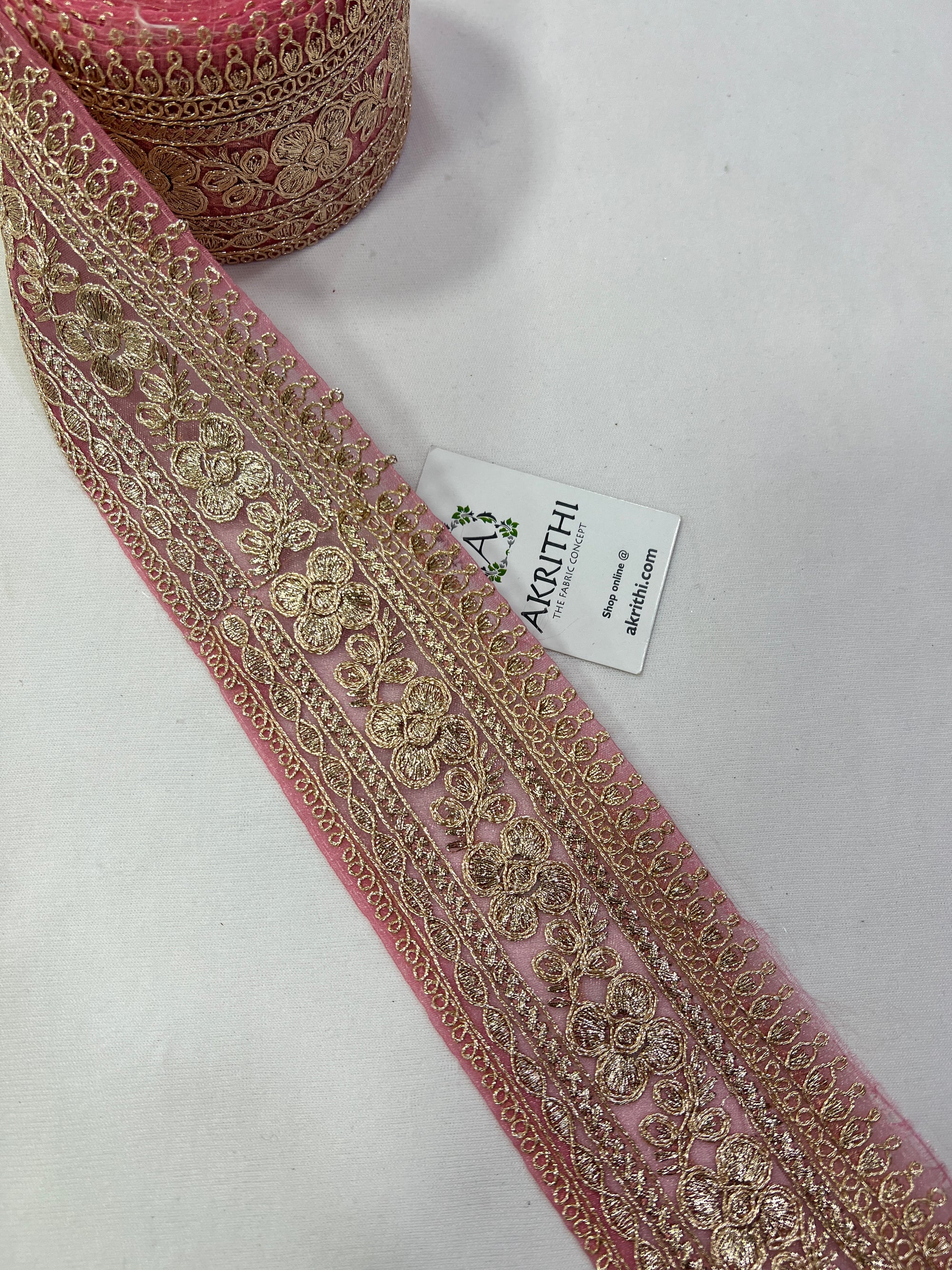Embroidered lace 9 metres roll