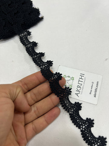 Lace per metre