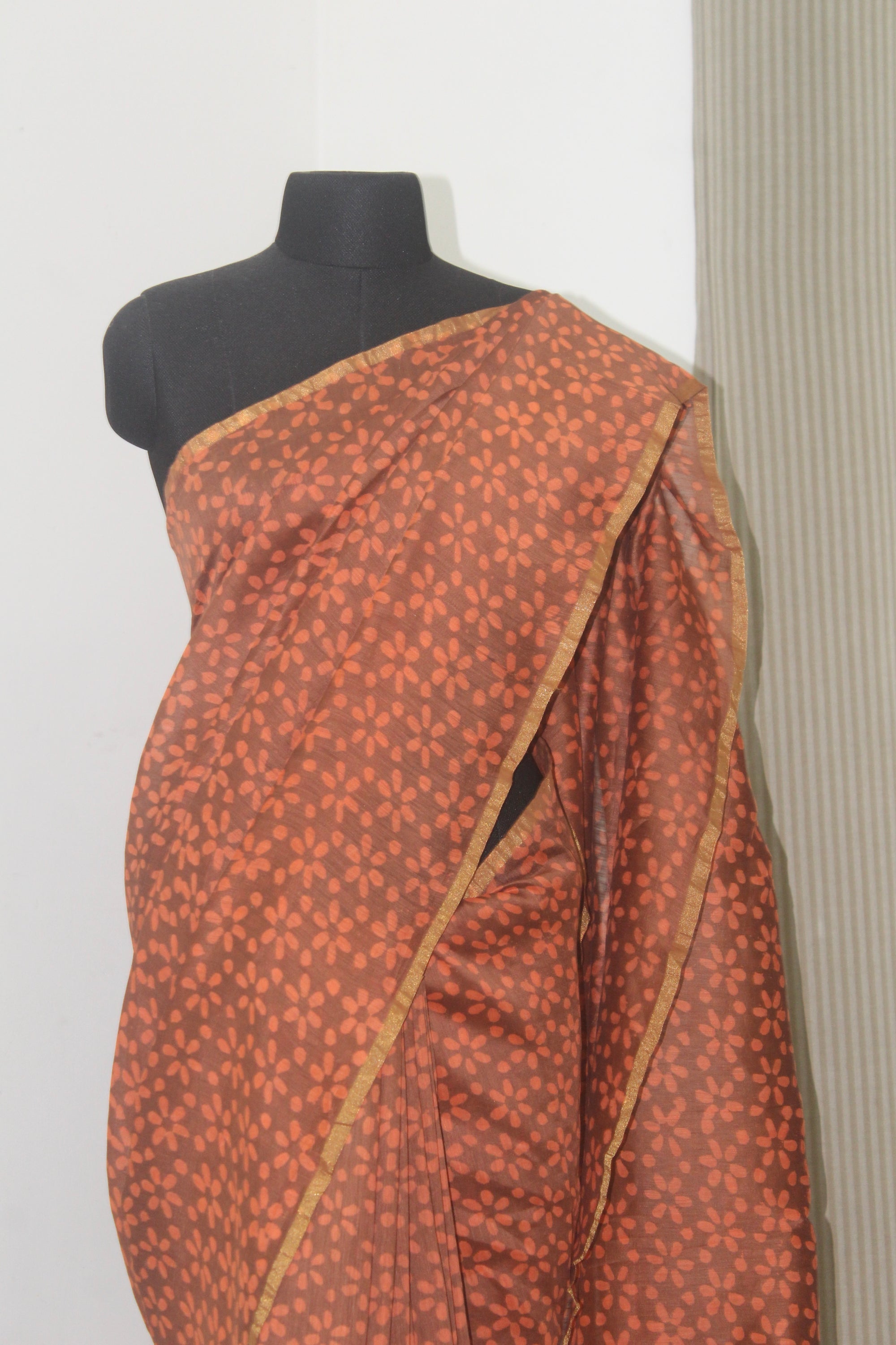 Handloom printed pure linen silk saree