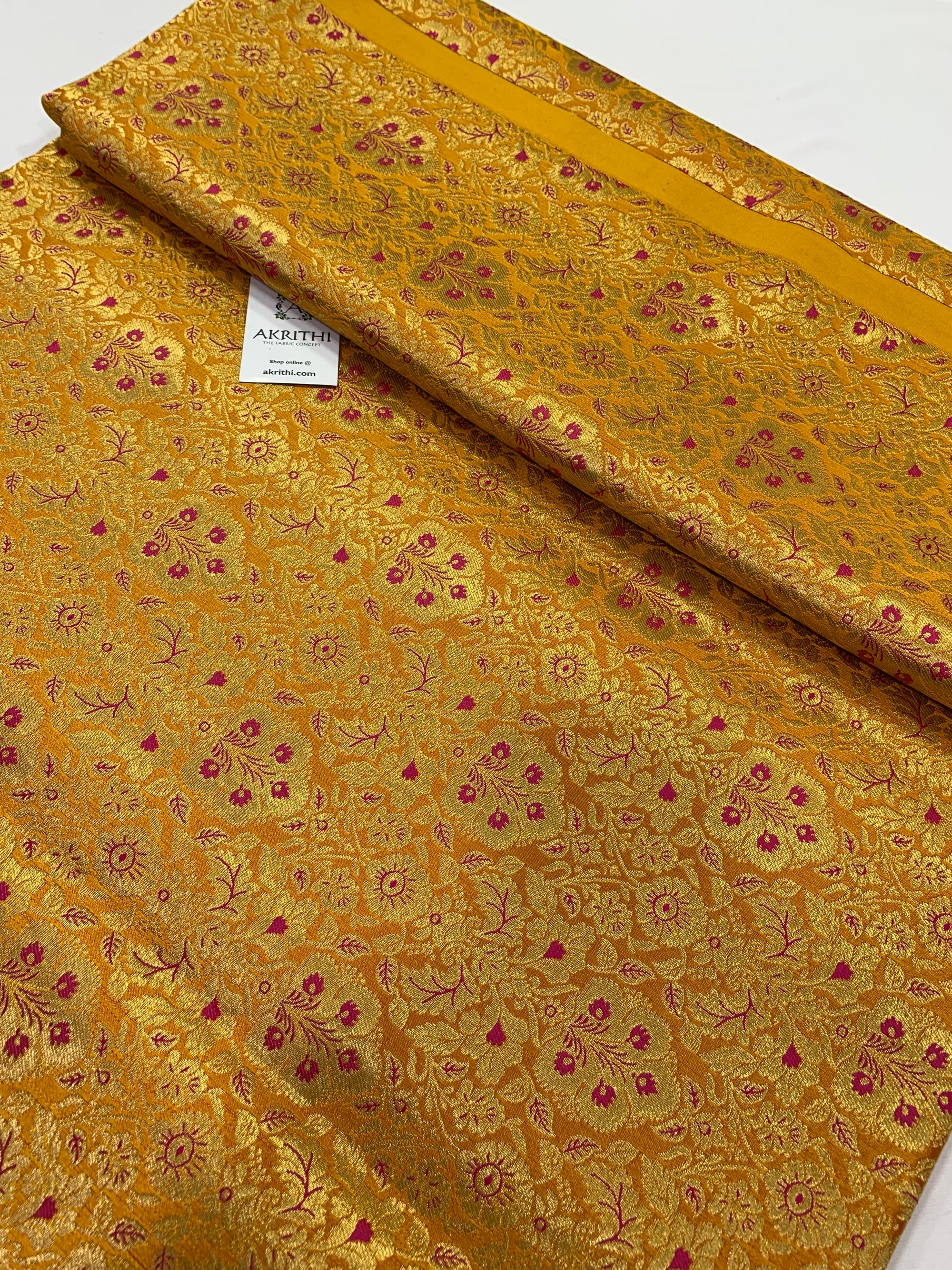 Handloom Banarasi brocade fabric