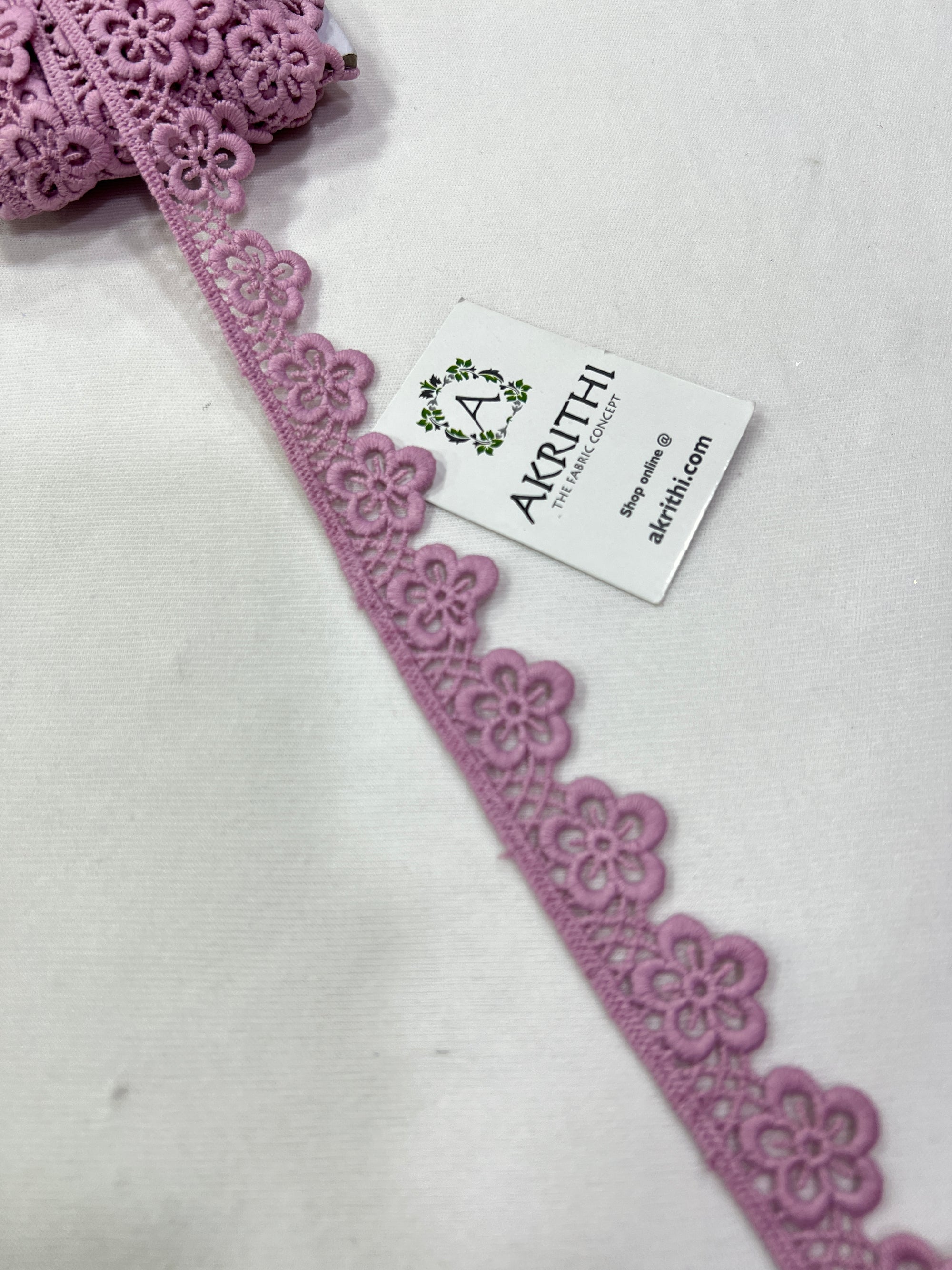 Crochet lace per metre