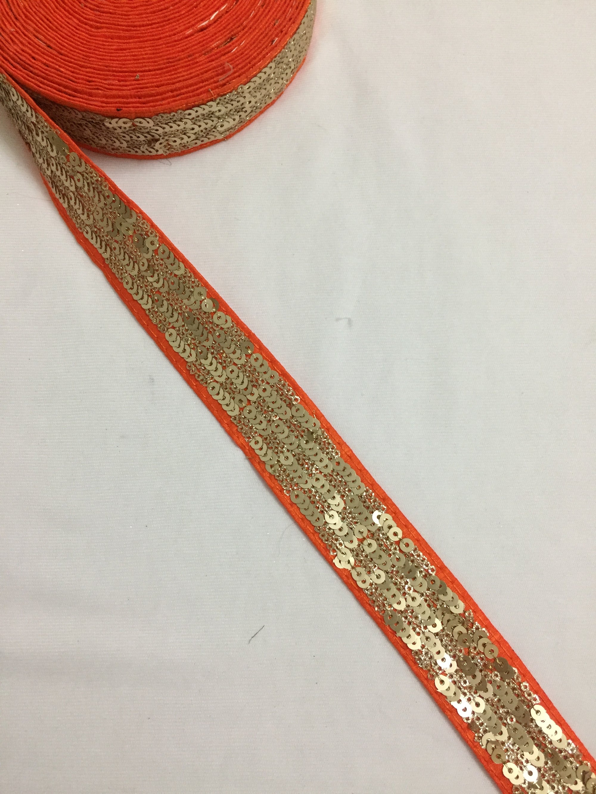 Embroidered lace 9 metres roll