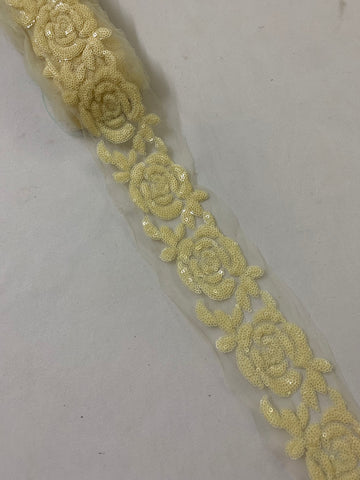 Embroidered lace 9 metres roll