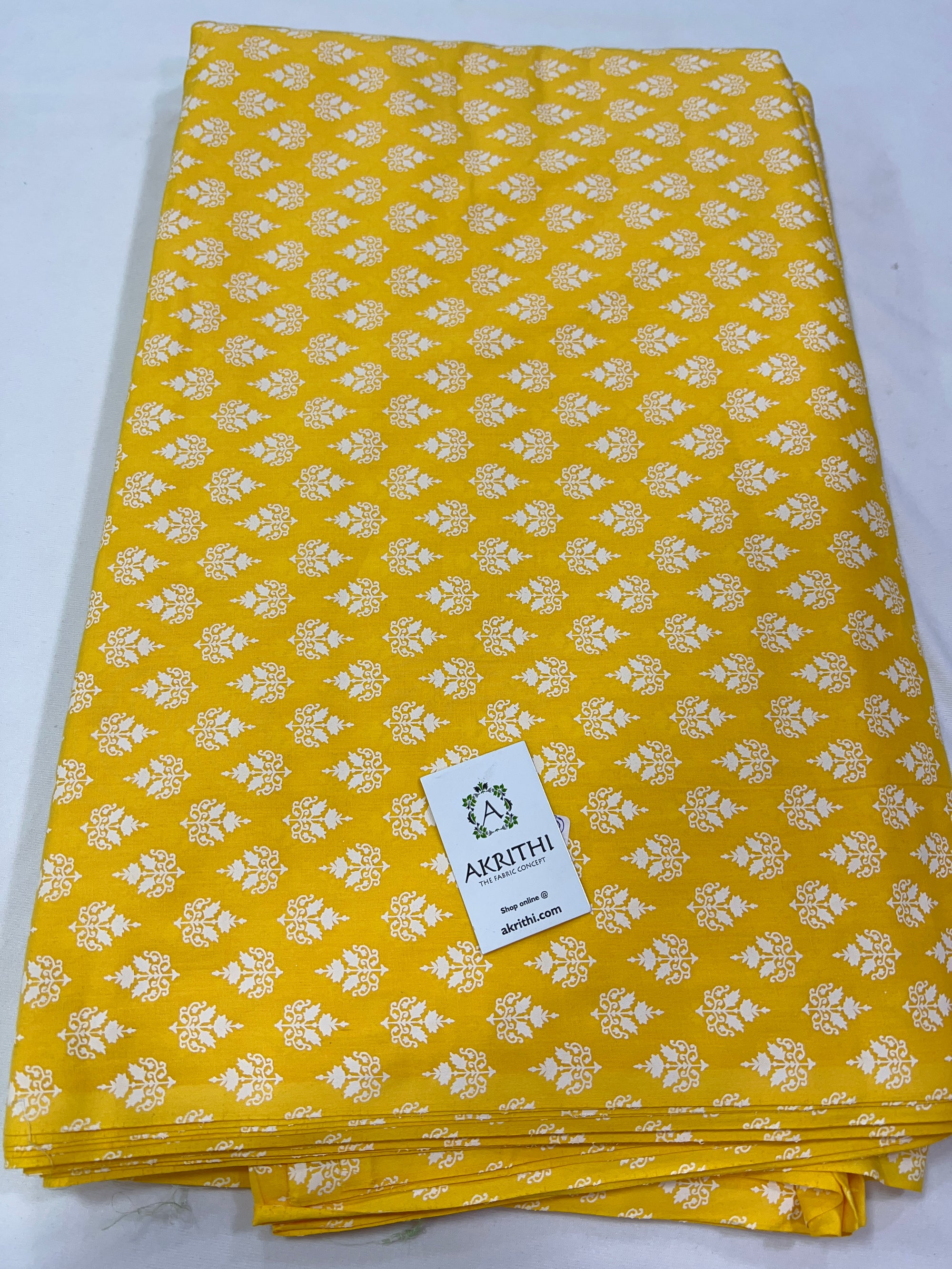 Printed pure cotton fabric 40 cms cut