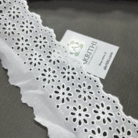 Cotton lace per metre
