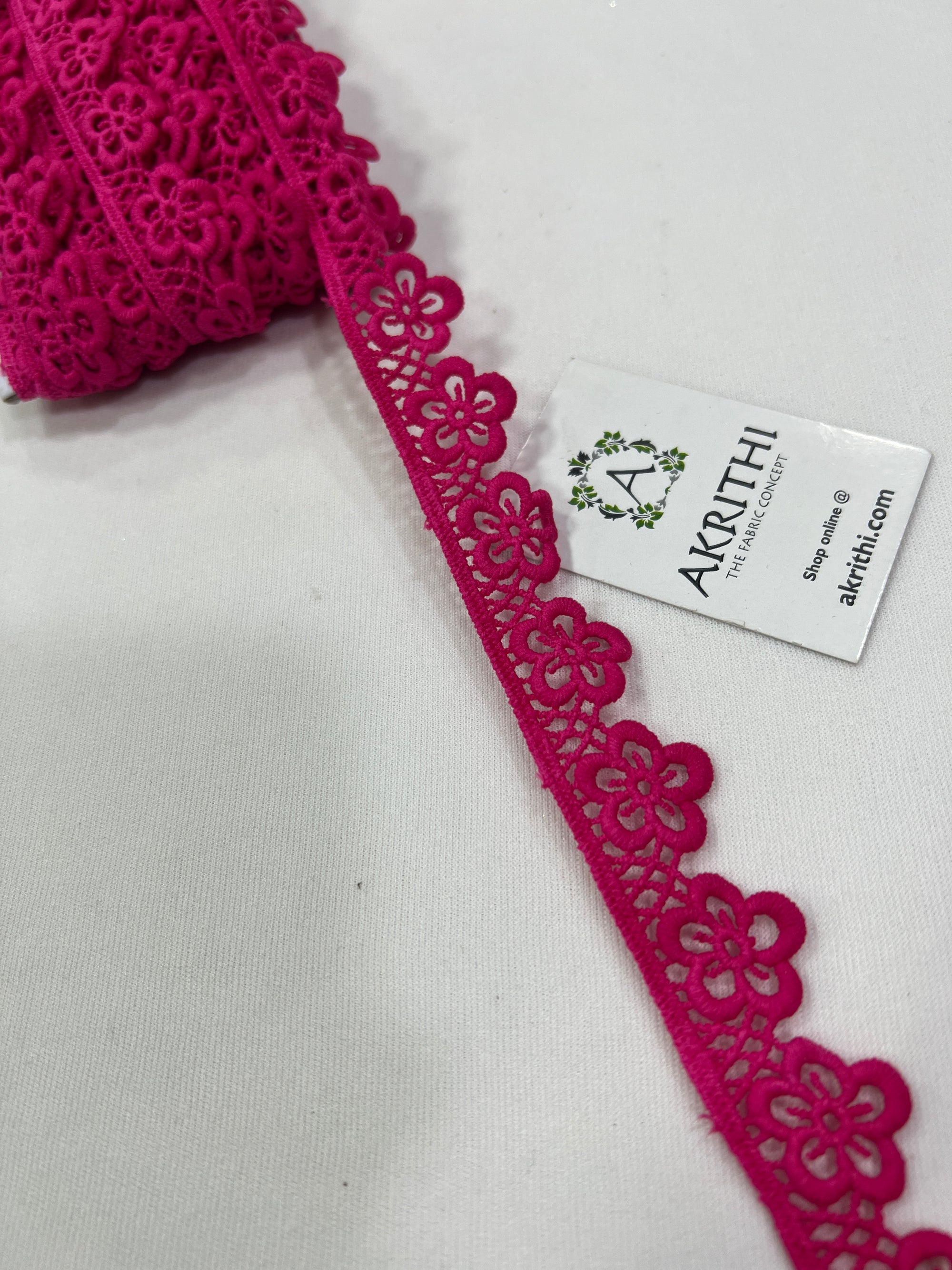 Crochet lace per metre