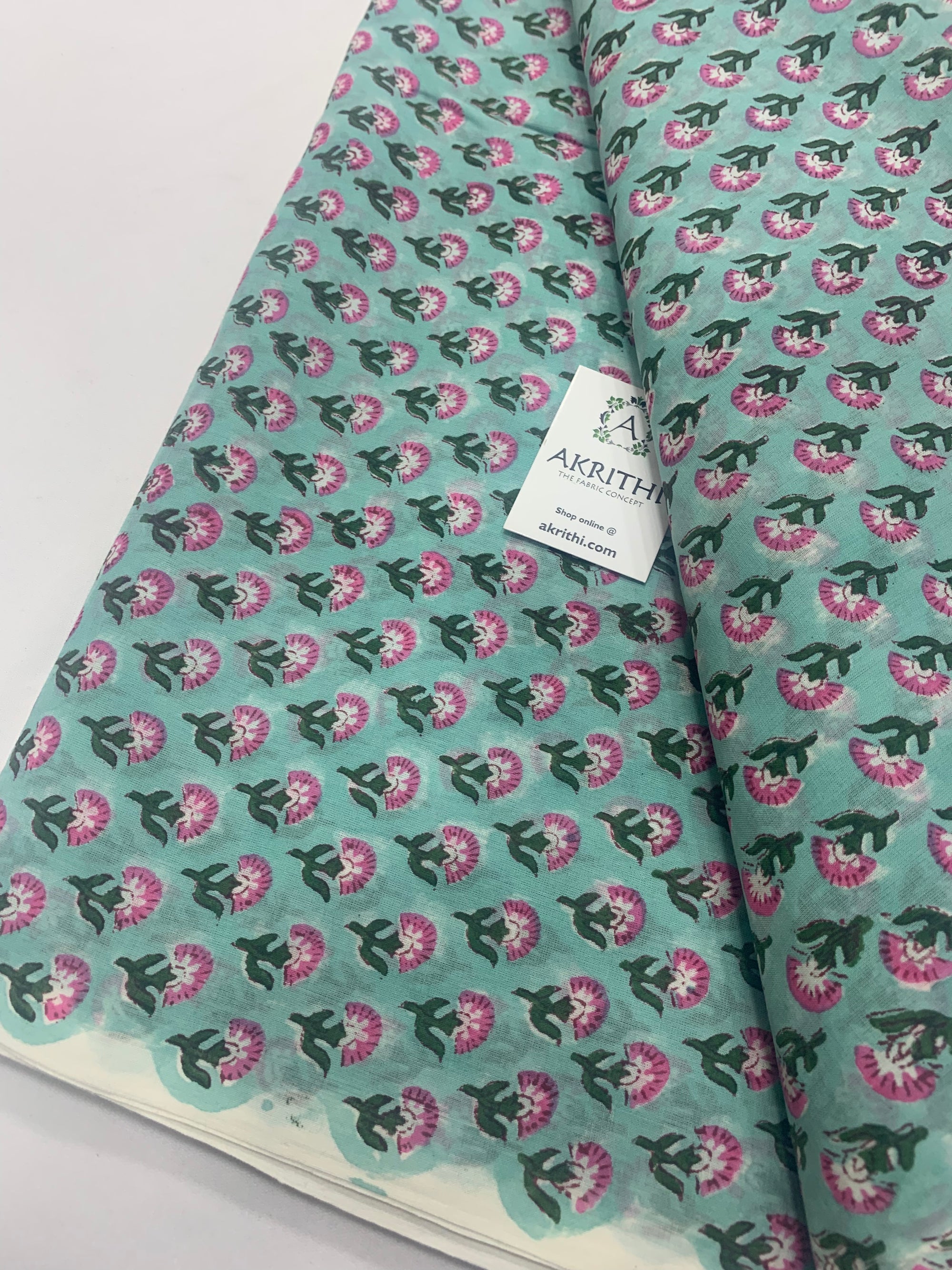 Printed pure mul cotton fabric