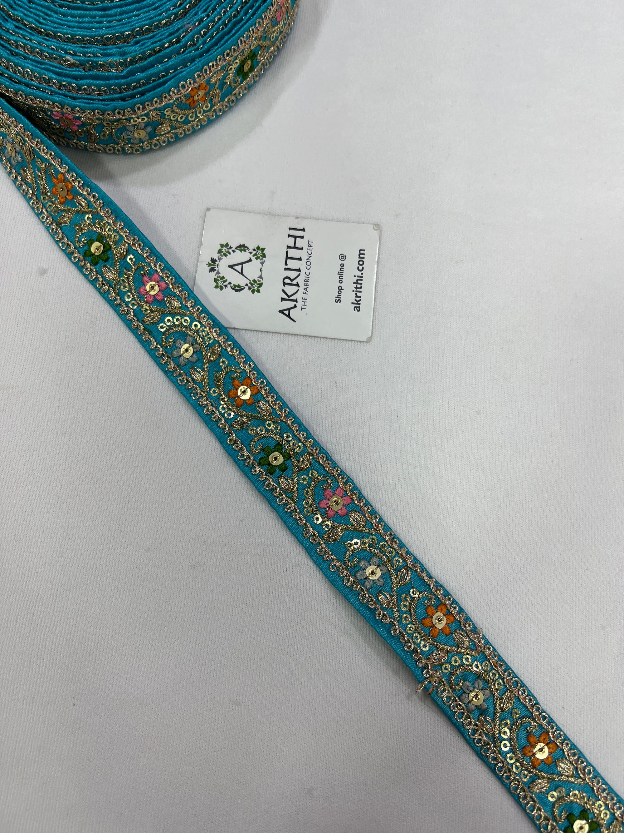 Embroidered lace 9 metres roll
