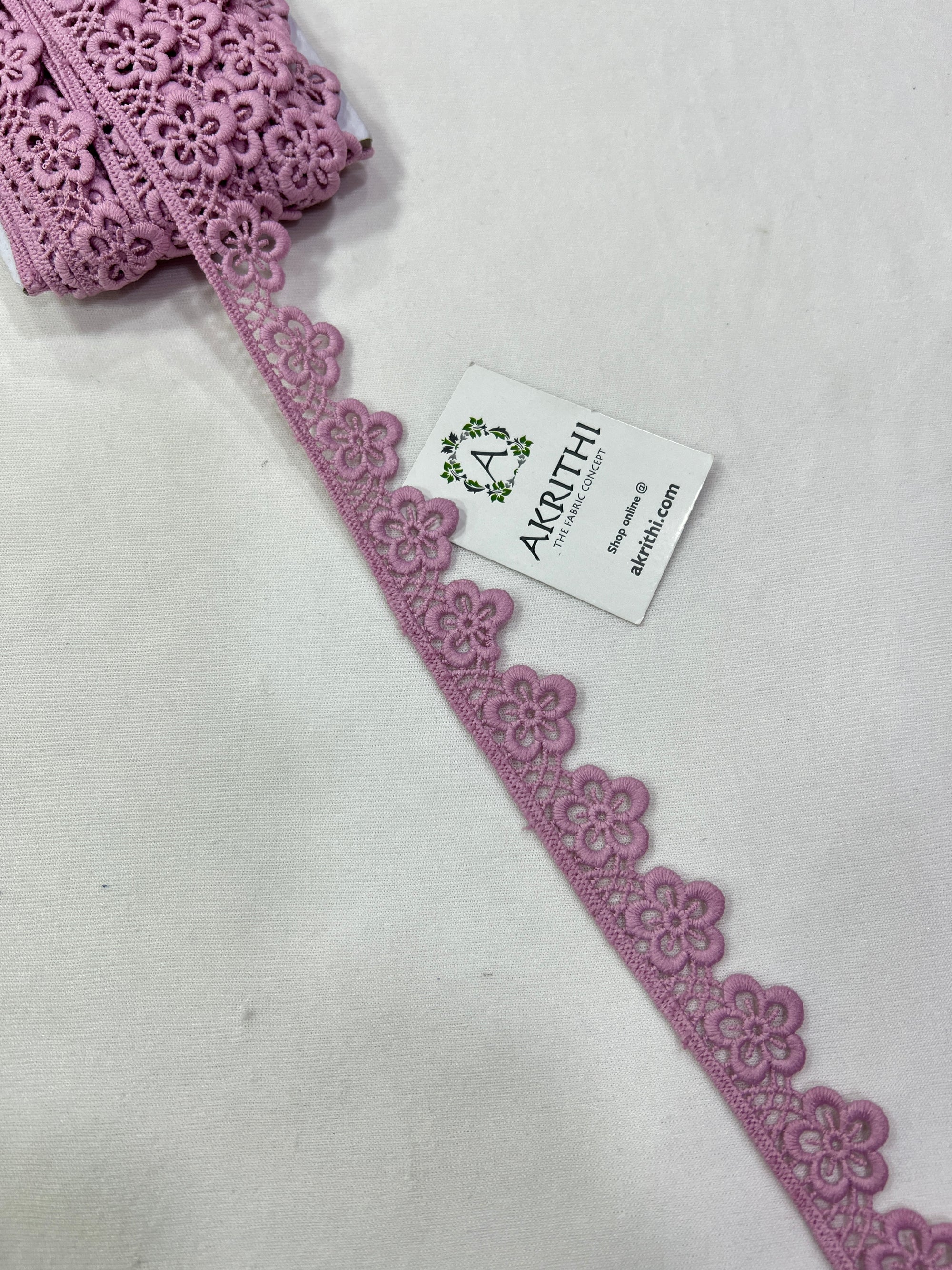 Crochet lace per metre