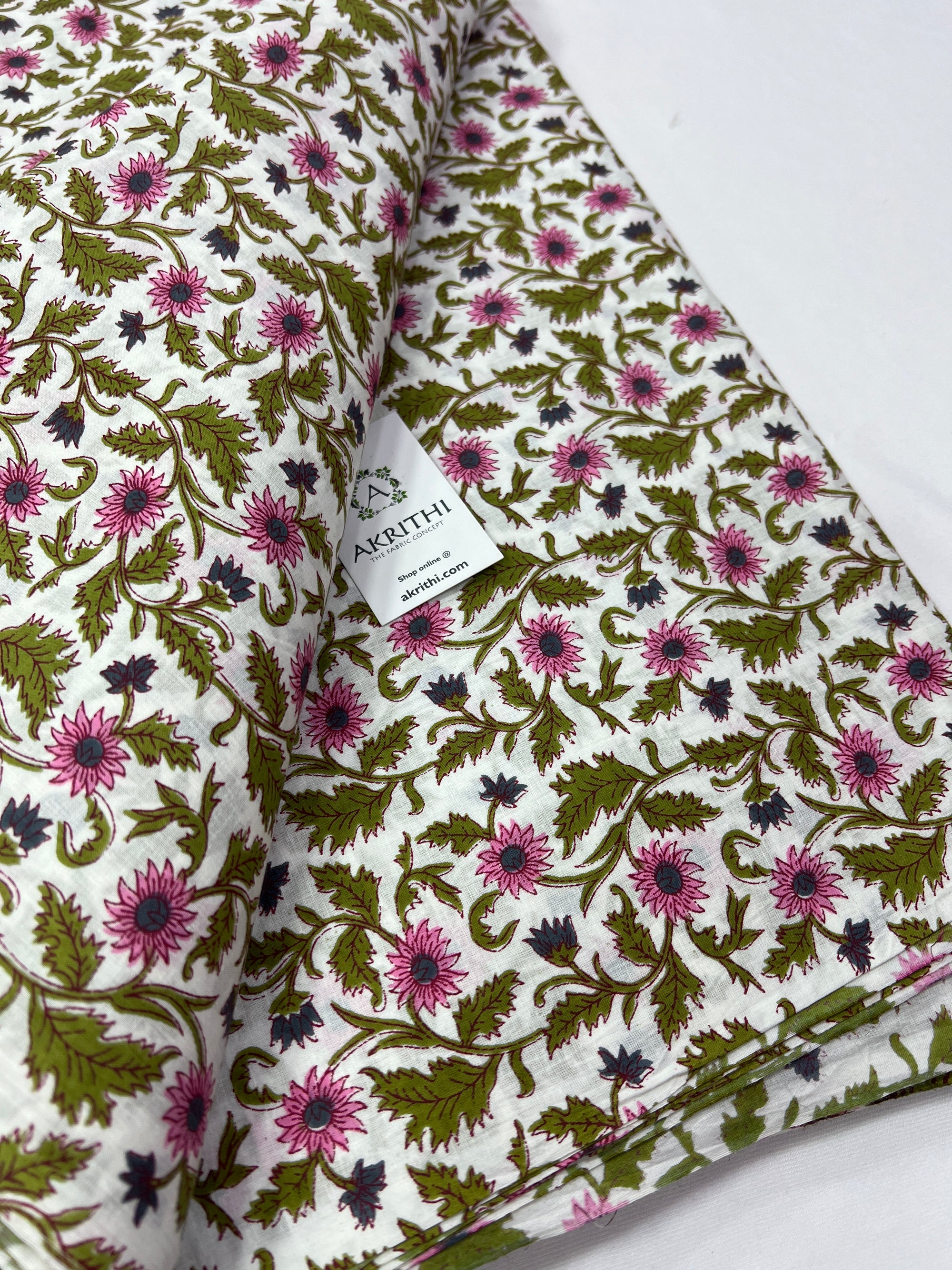 Printed pure cotton fabric