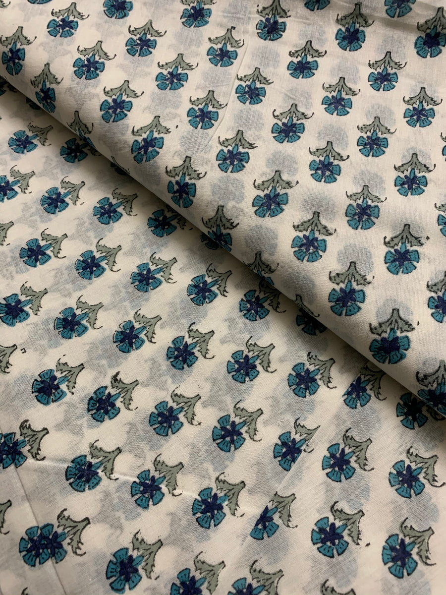 Printed mul cotton fabric