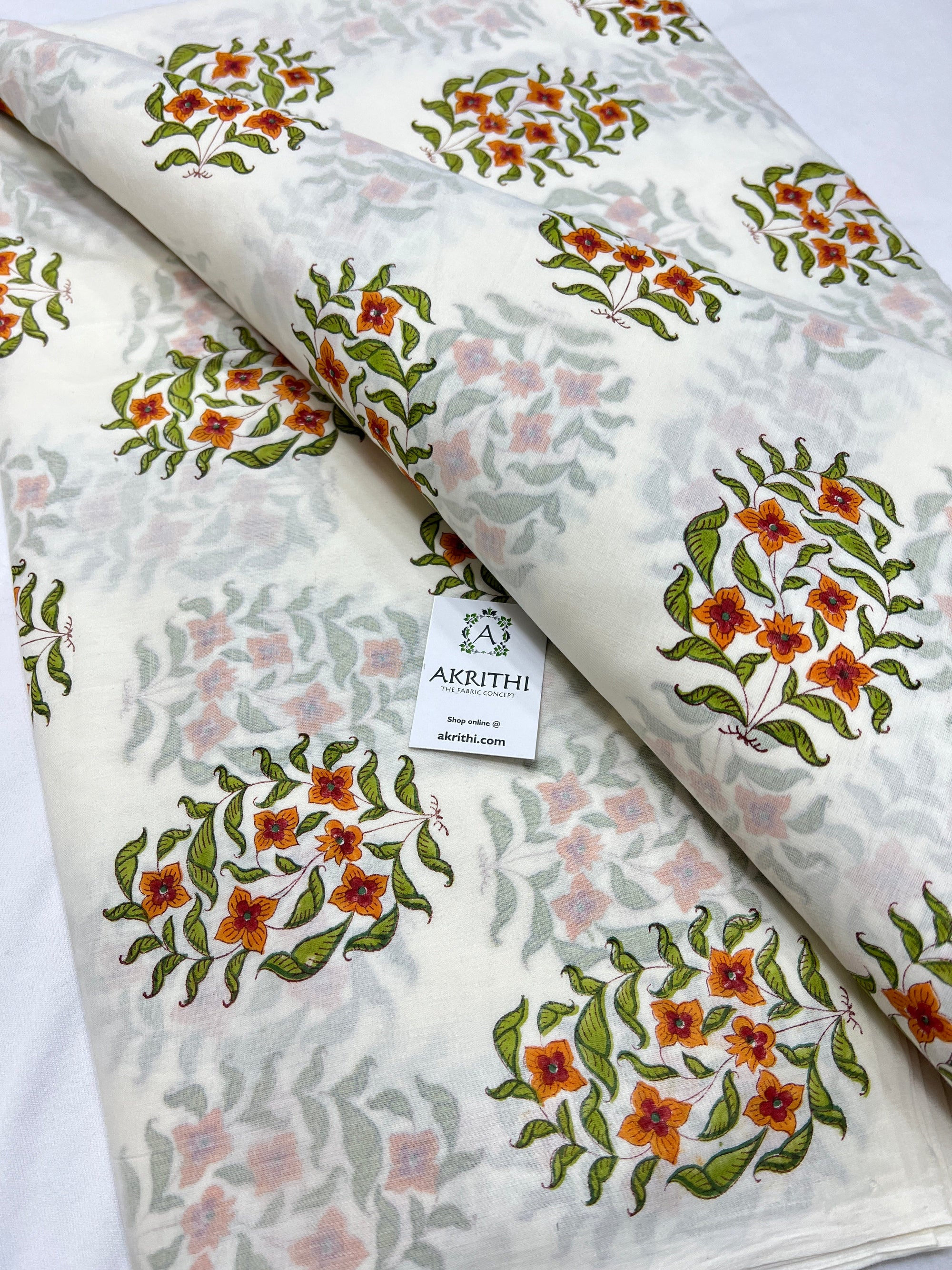 Printed pure mul cotton fabric