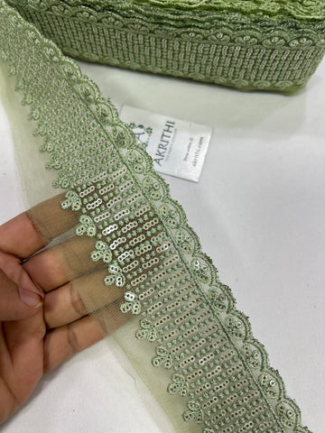 Embroidered lace 9 metres roll