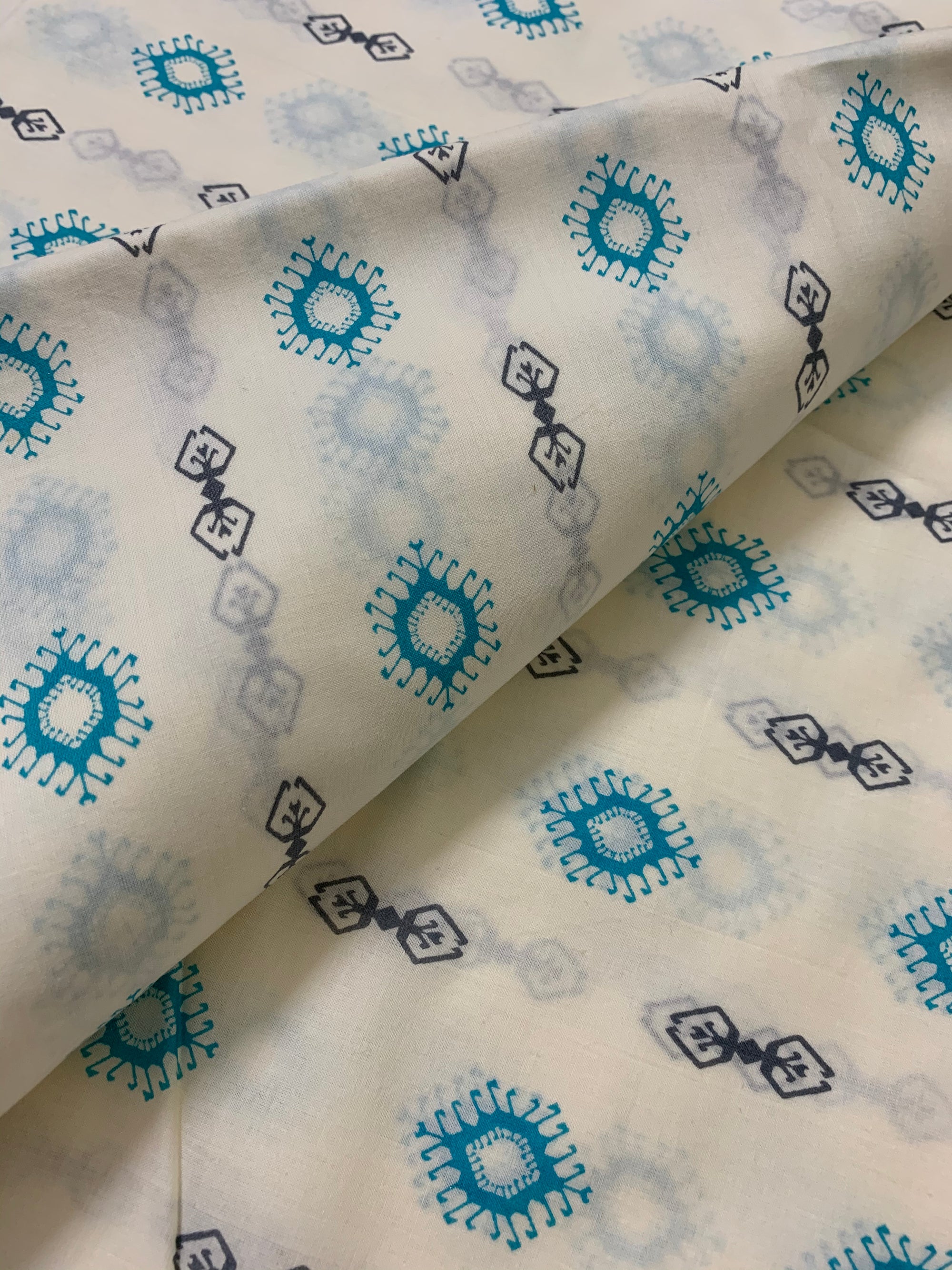 Printed pure cotton fabric