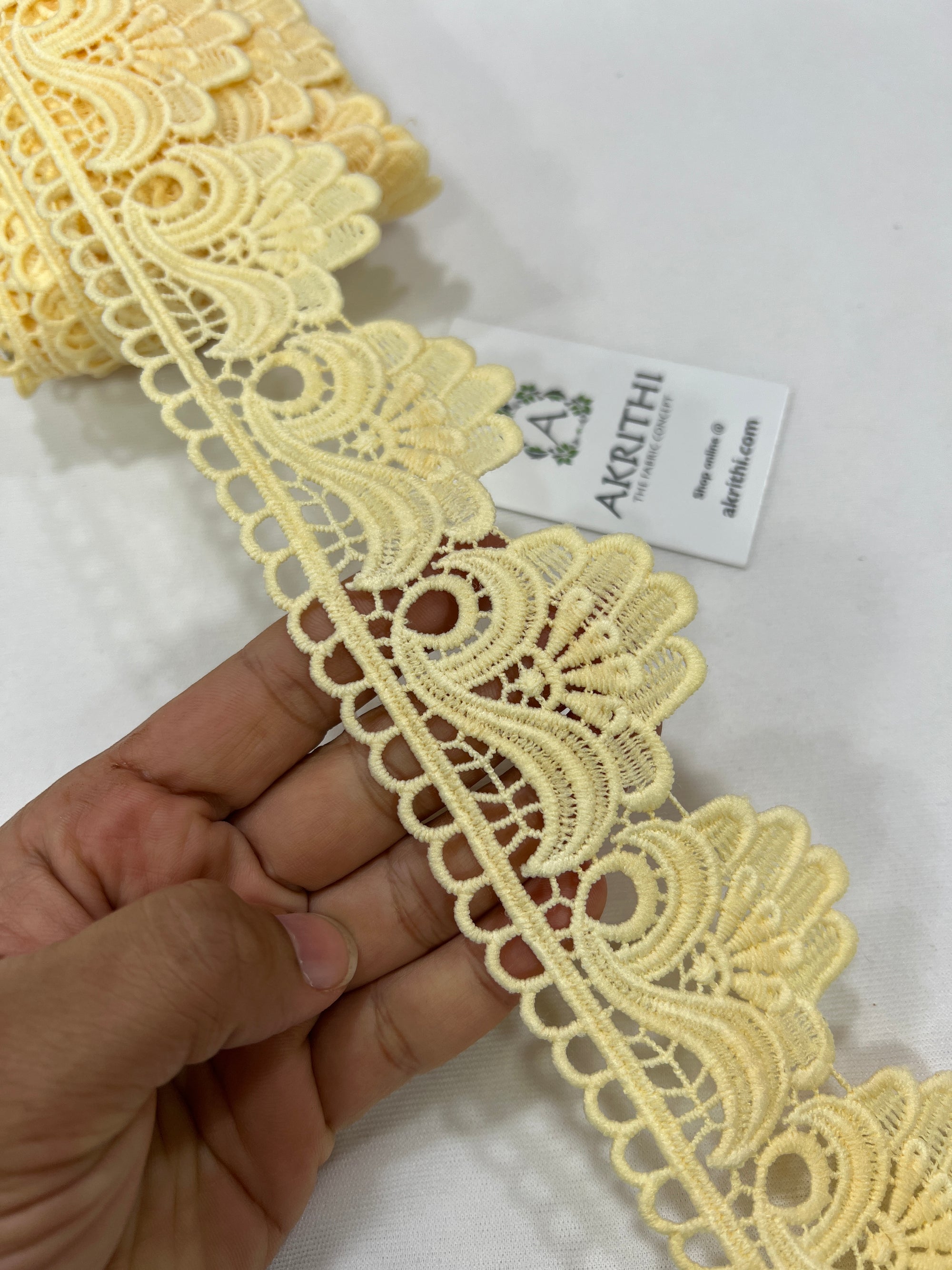 Crochet lace per metre