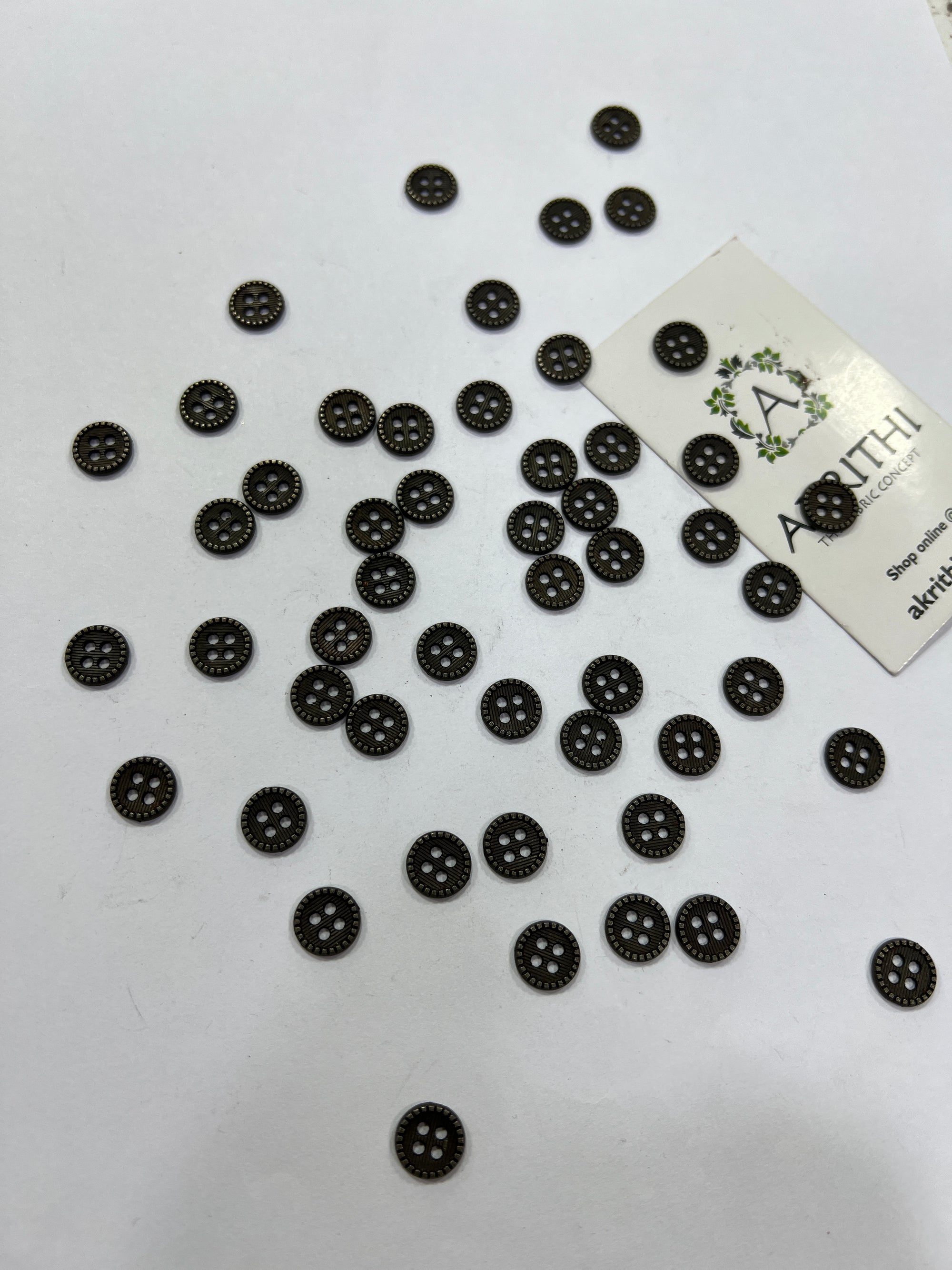 Button 10 piece