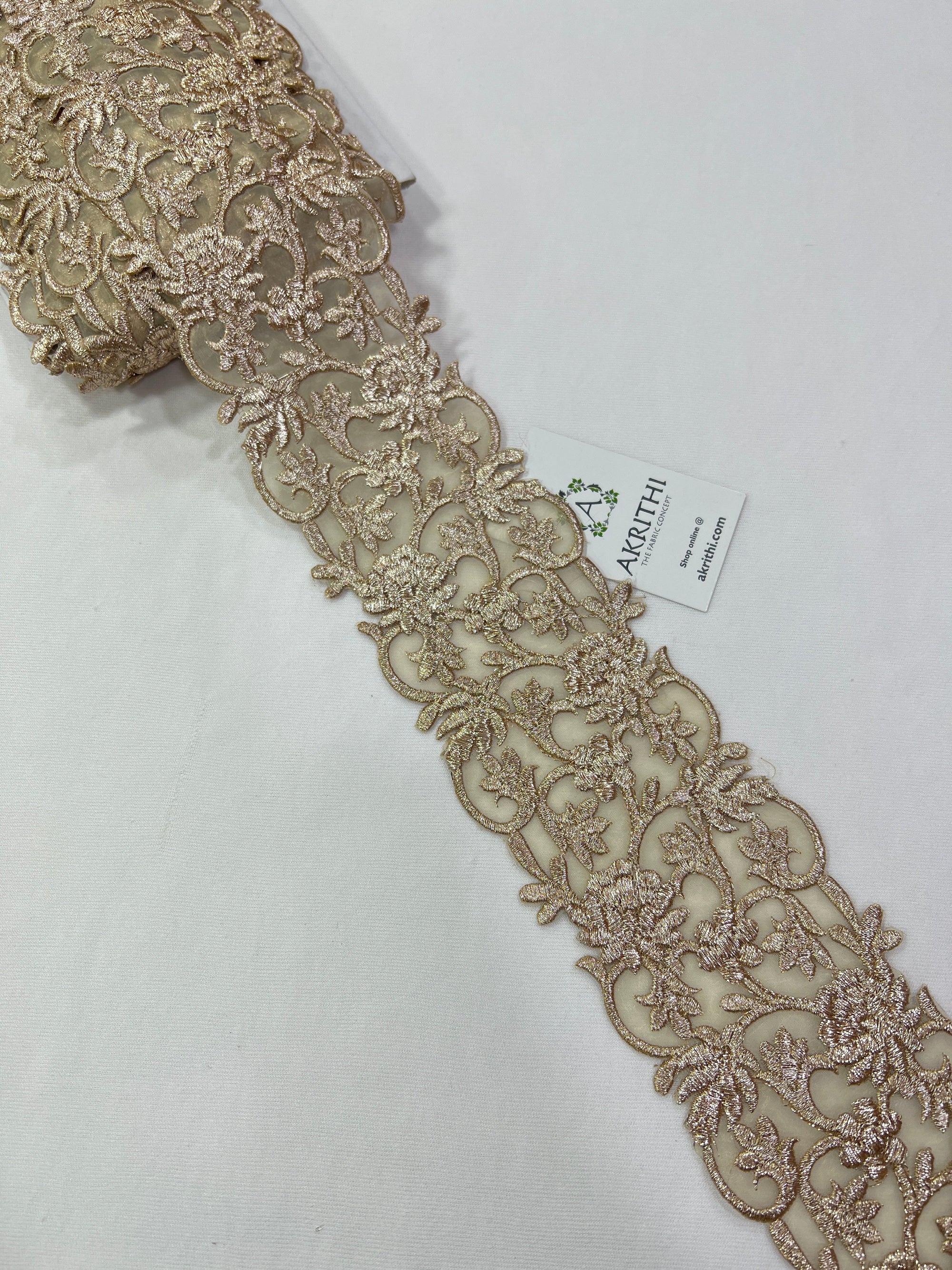 Embroidered lace 9 metres roll