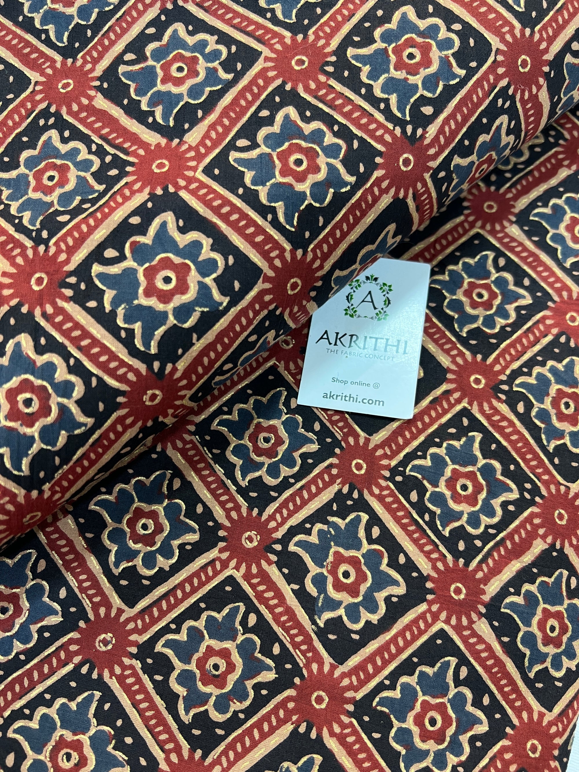 Printed pure cotton fabric