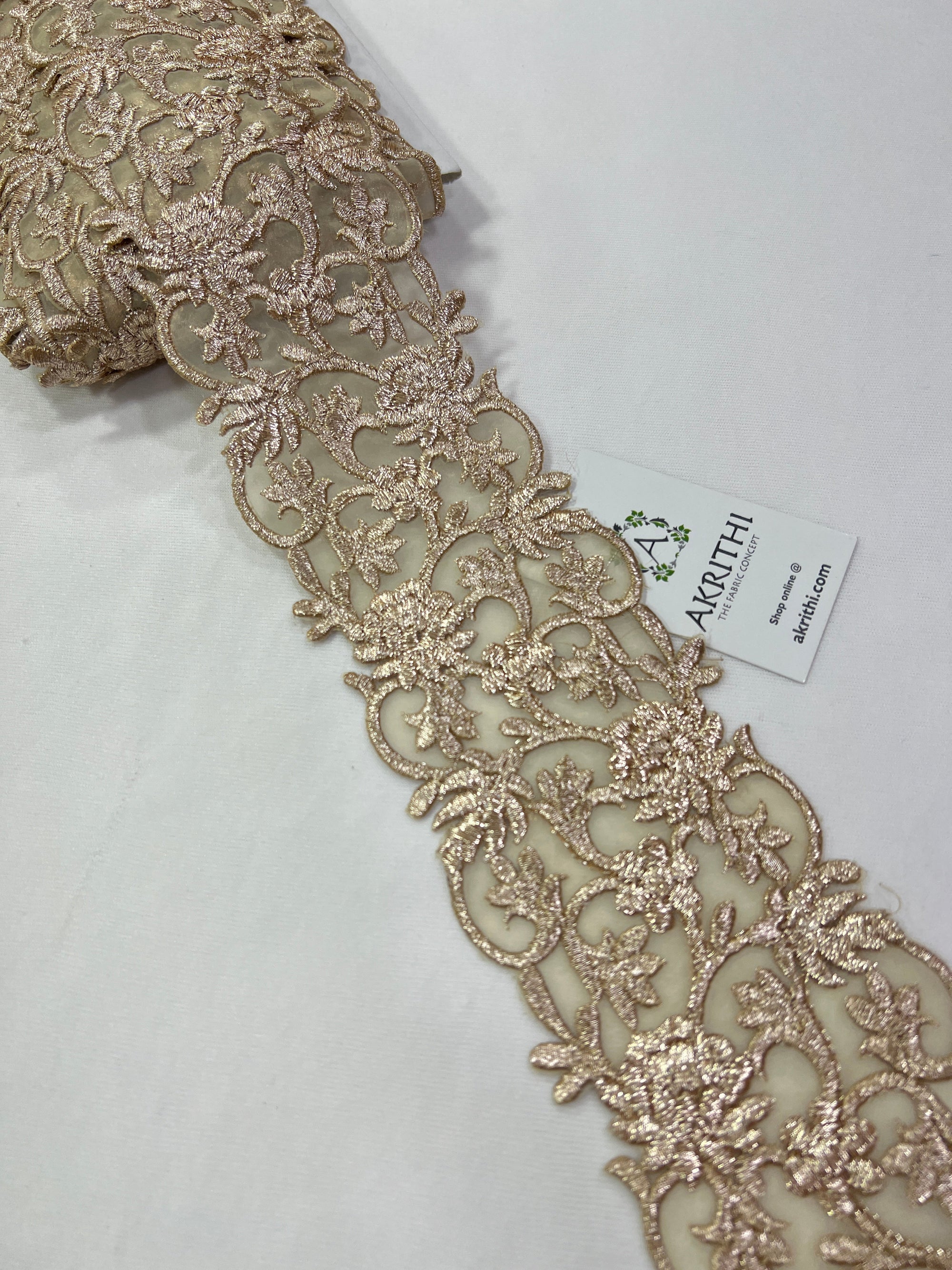 Embroidered lace 9 metres roll