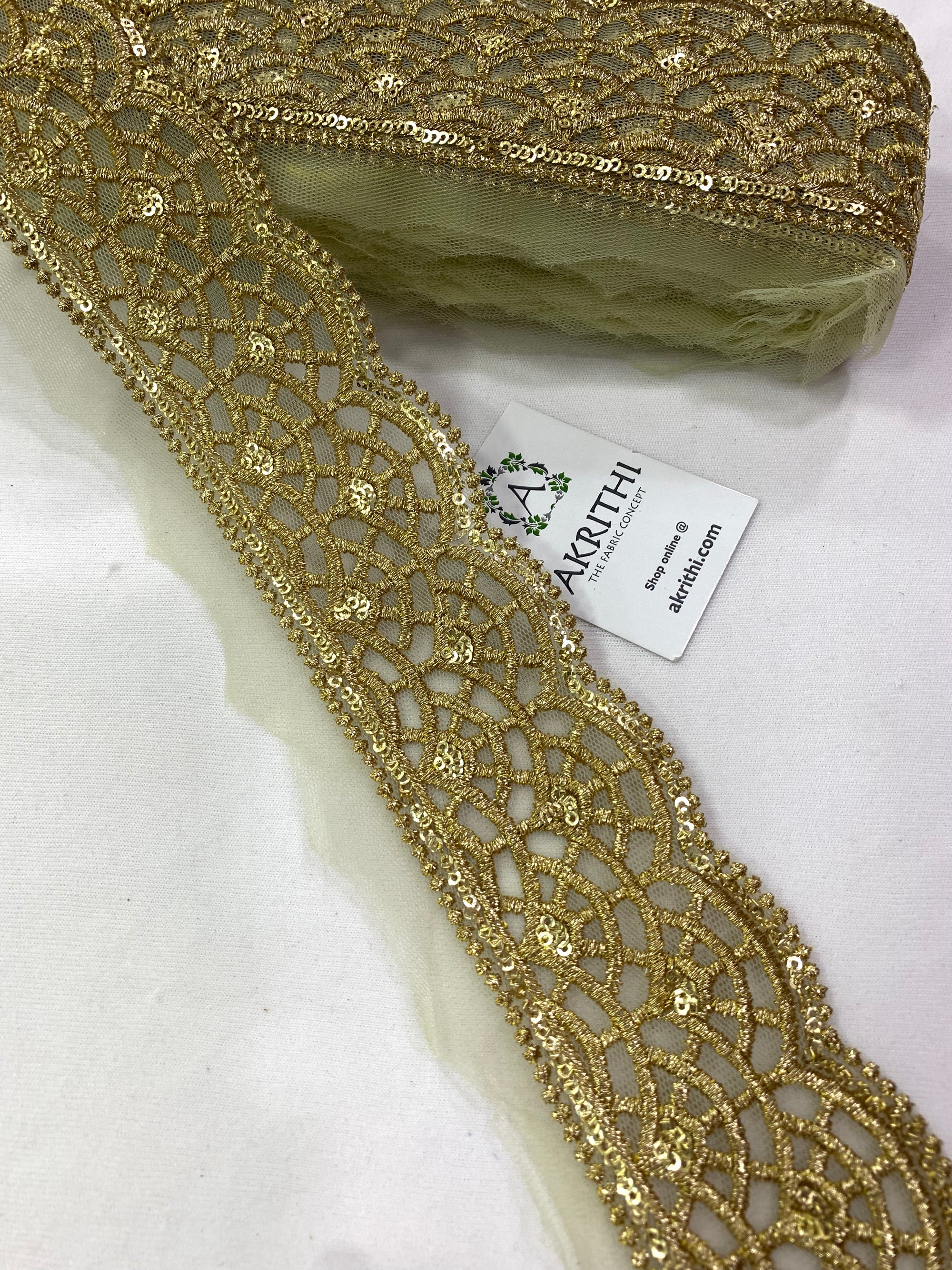 Embroidered gold lace 9 metres roll