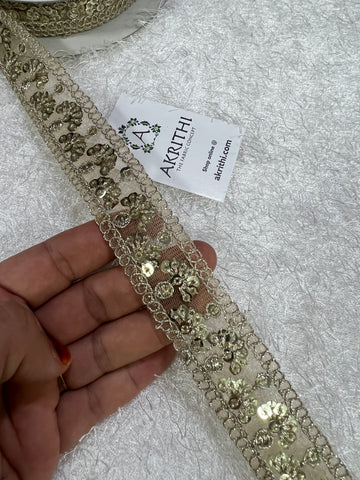 Embroidered lace 9 metres roll