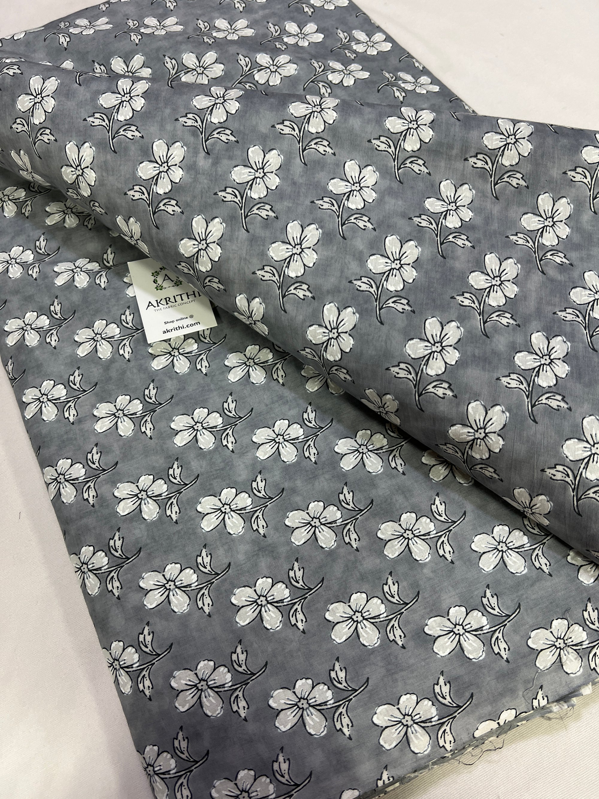 Printed pure cotton fabric