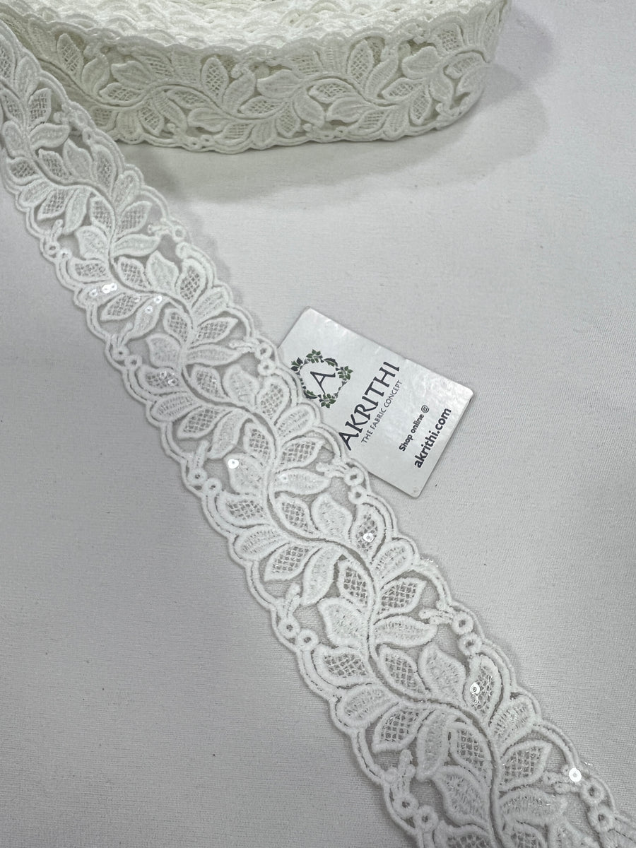 Lace per metre