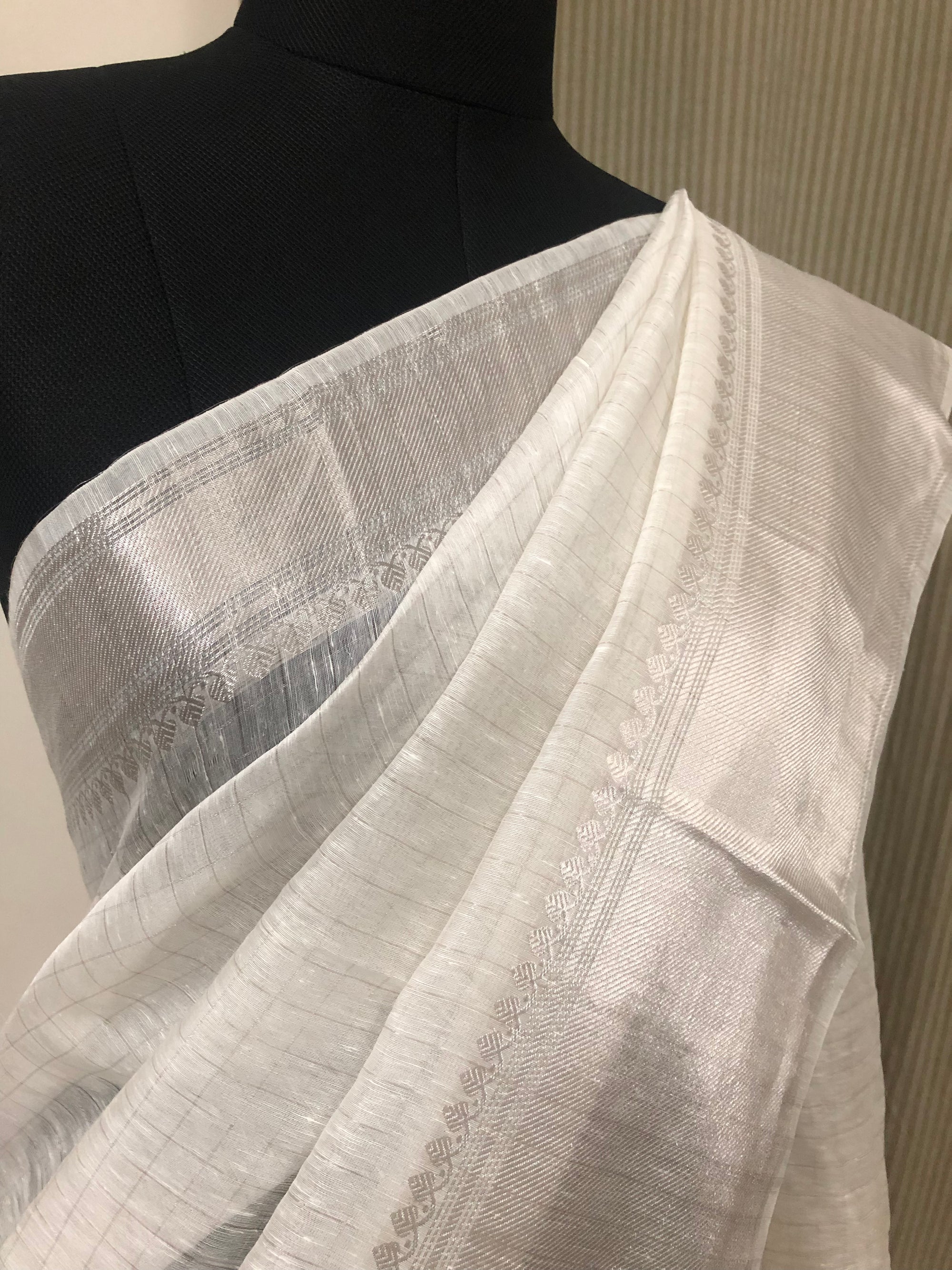 Pure linen silk saree with silver zari