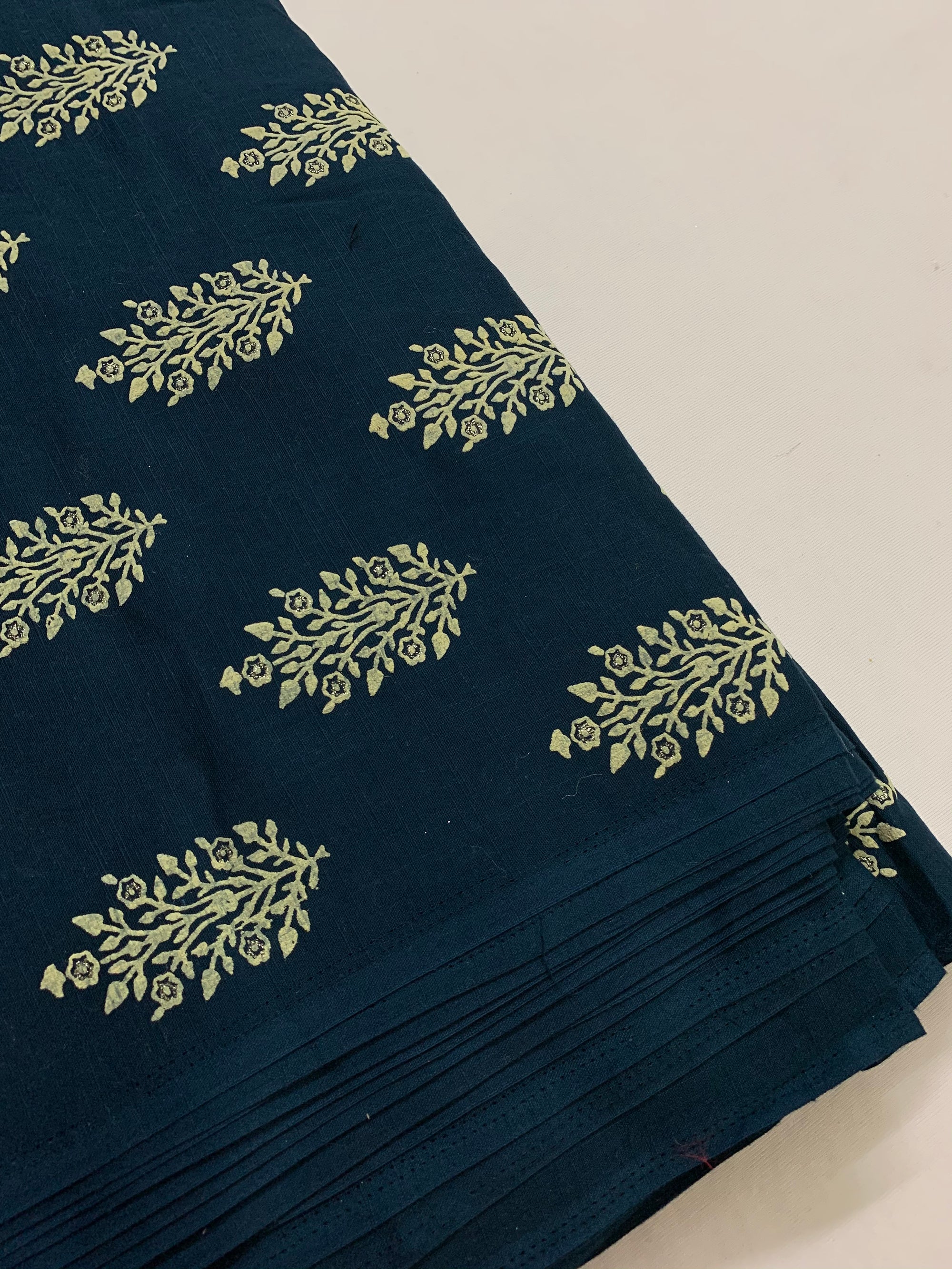 Printed slub cotton fabric