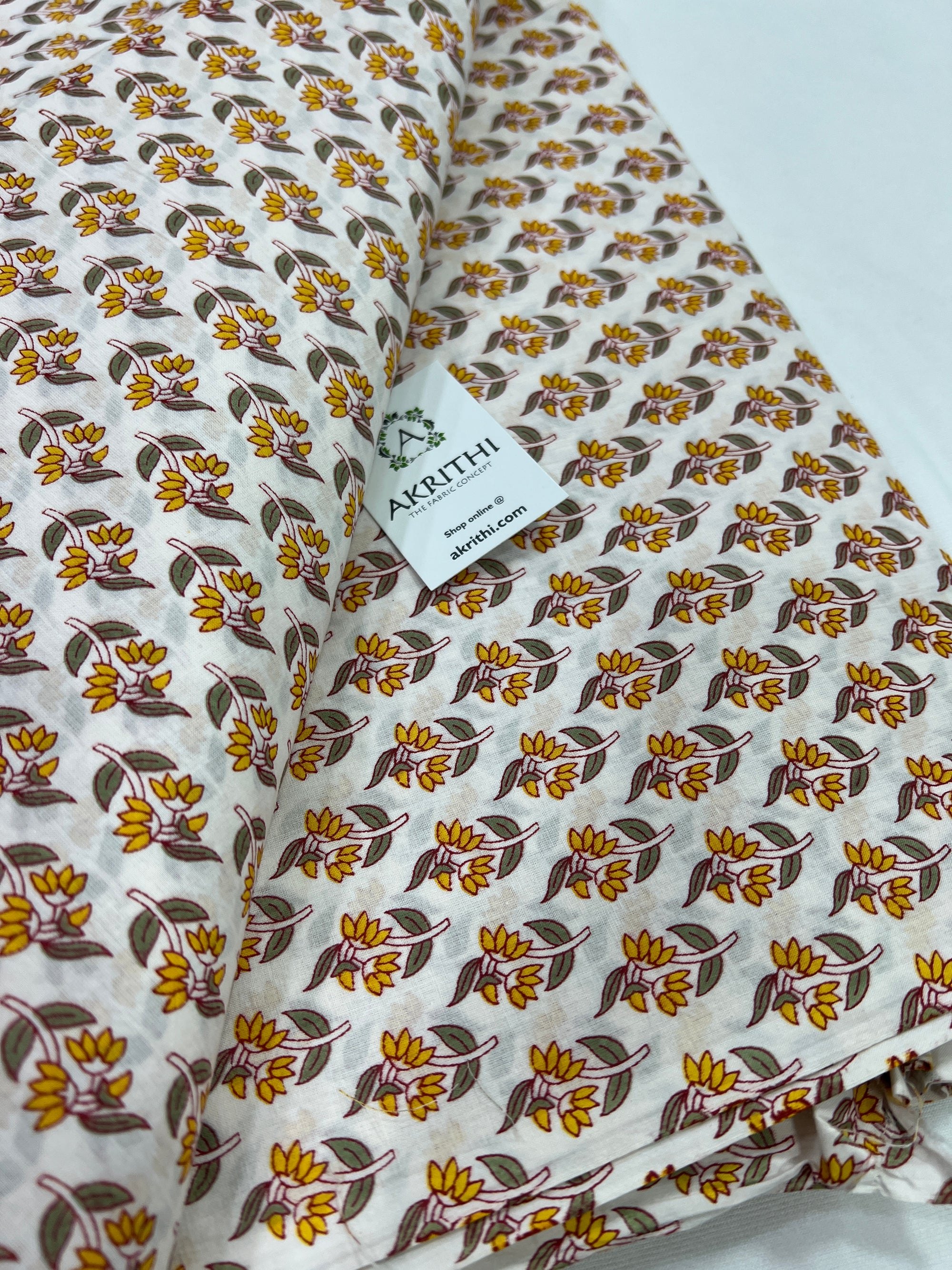 Printed pure cotton fabric