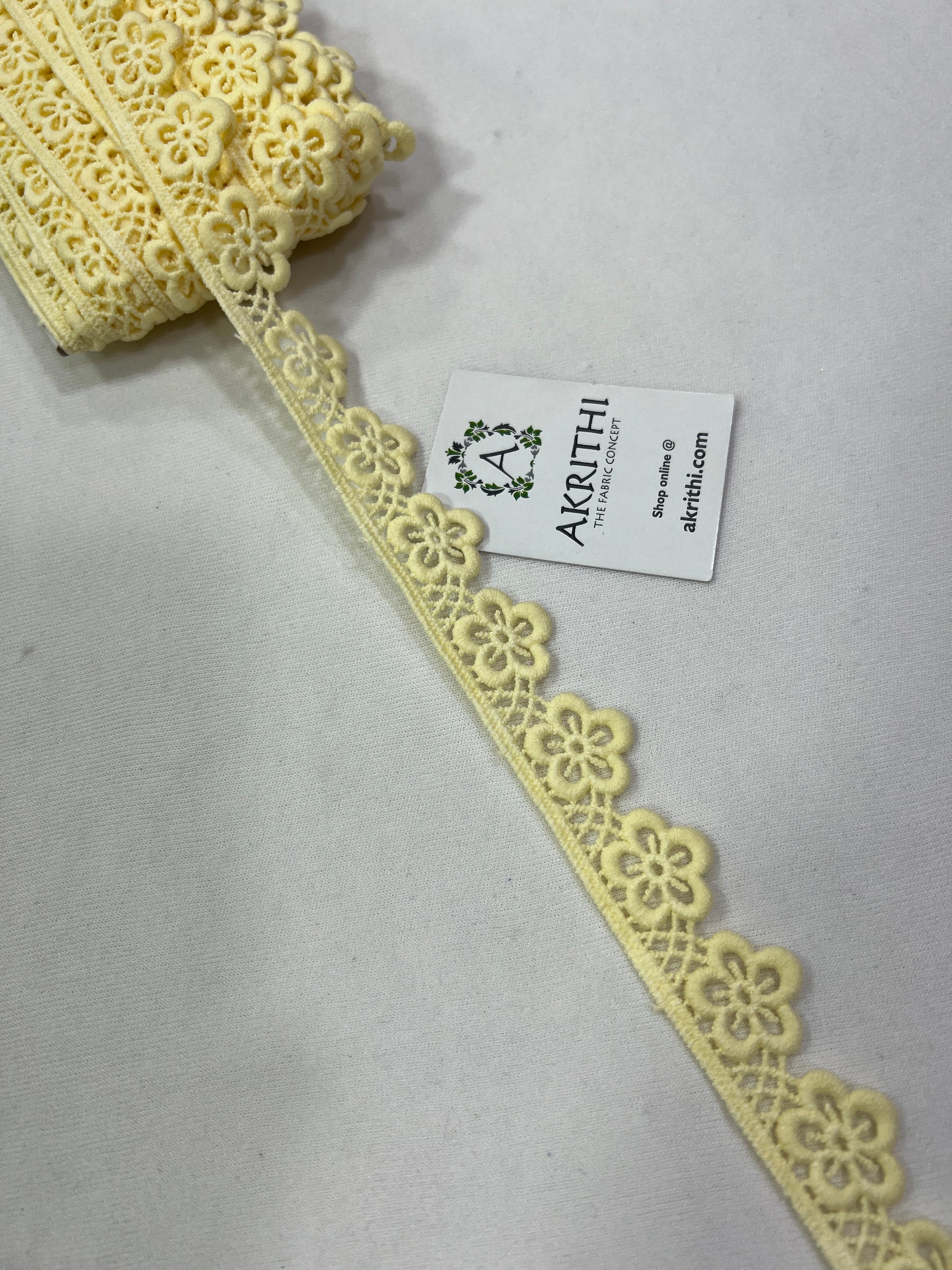 Crochet lace per metre