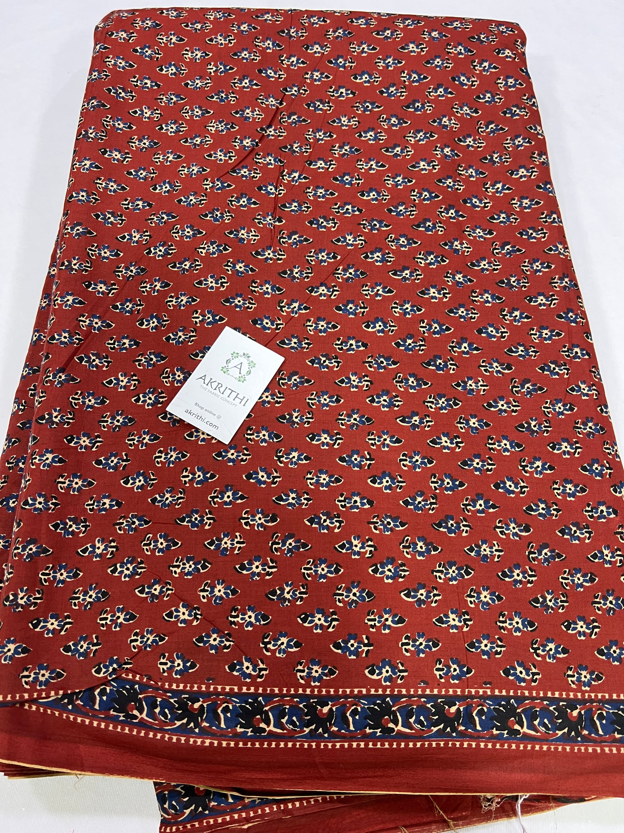 Printed pure cotton fabric