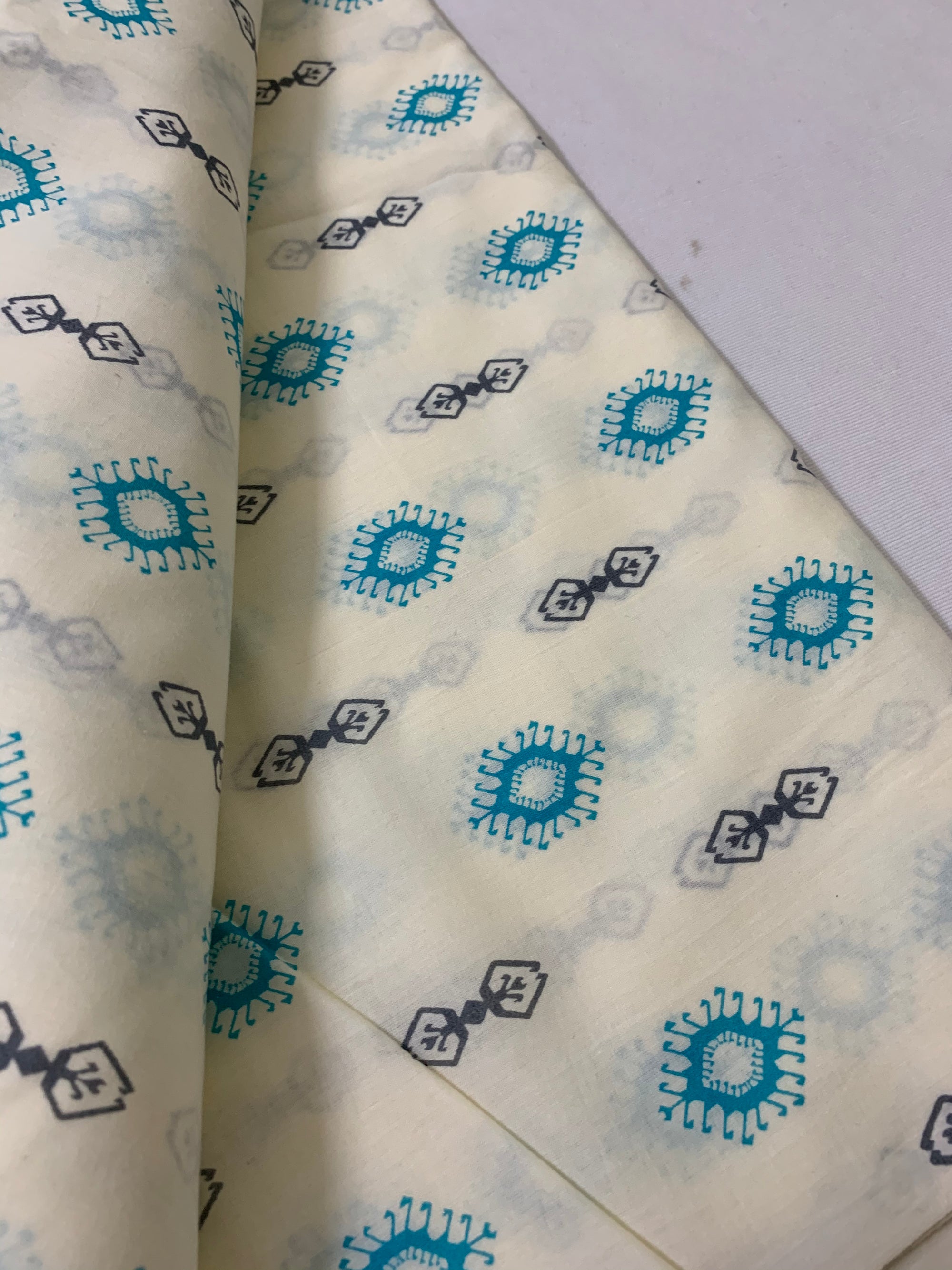 Printed pure cotton fabric