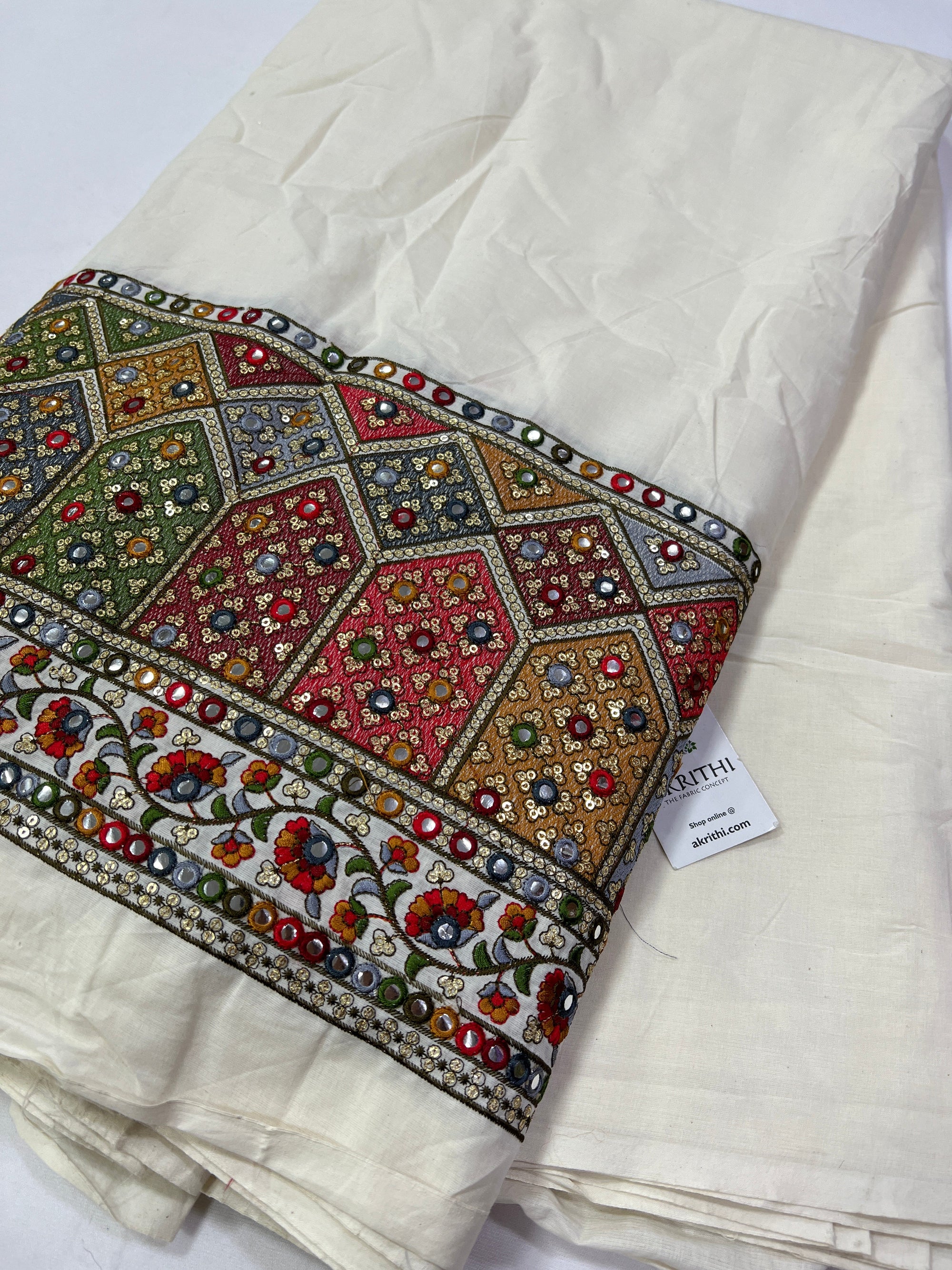 Embroidery on cotton fabric 40 cms cut
