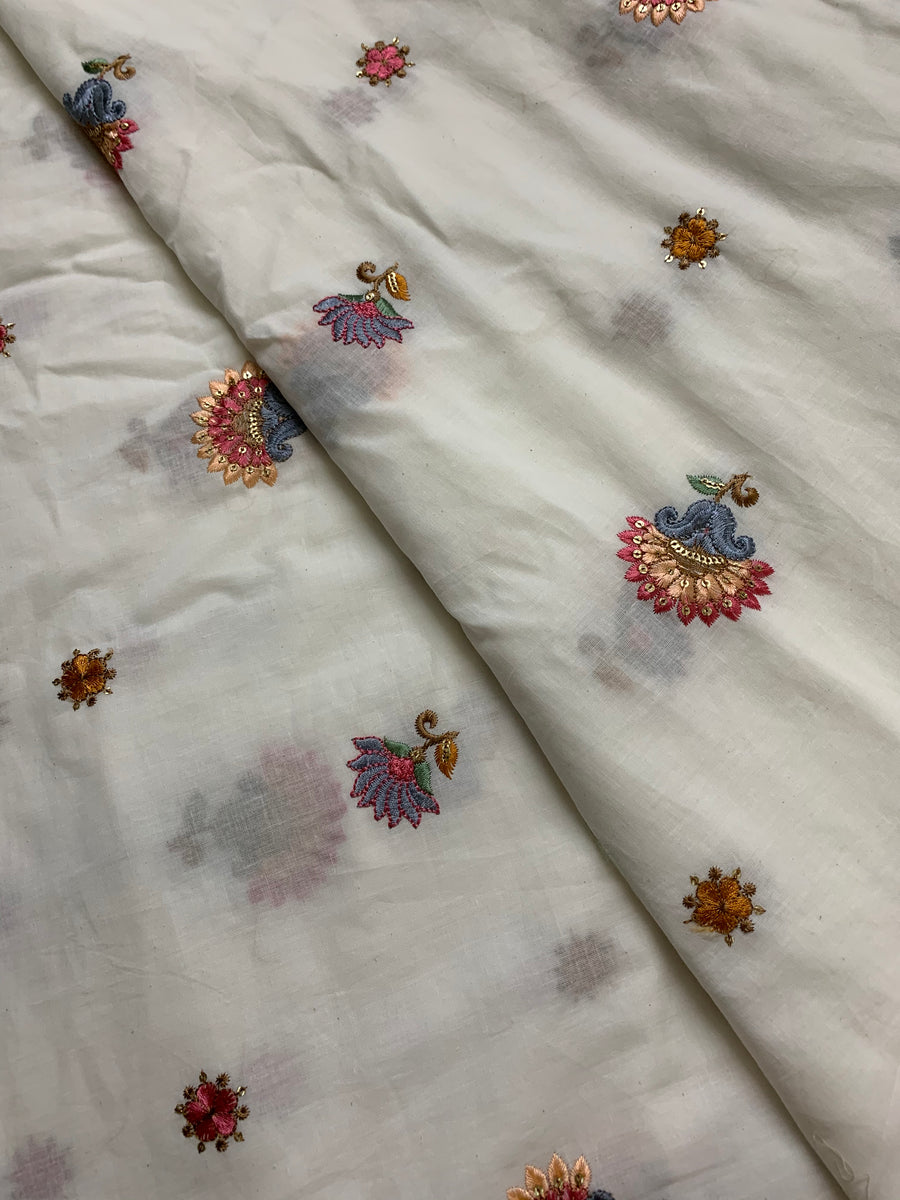 Embroidery on cotton fabric