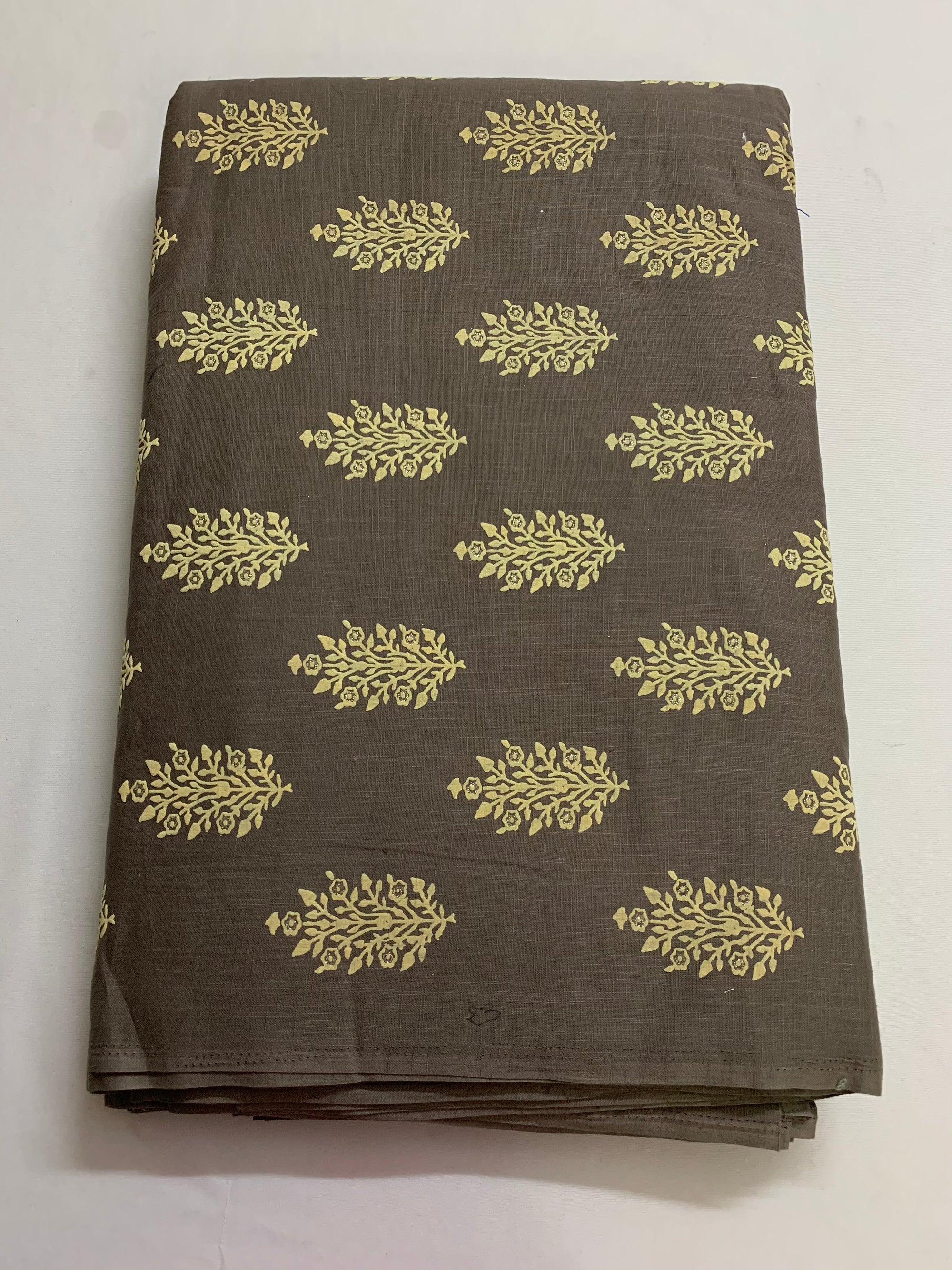 Printed slub cotton fabric