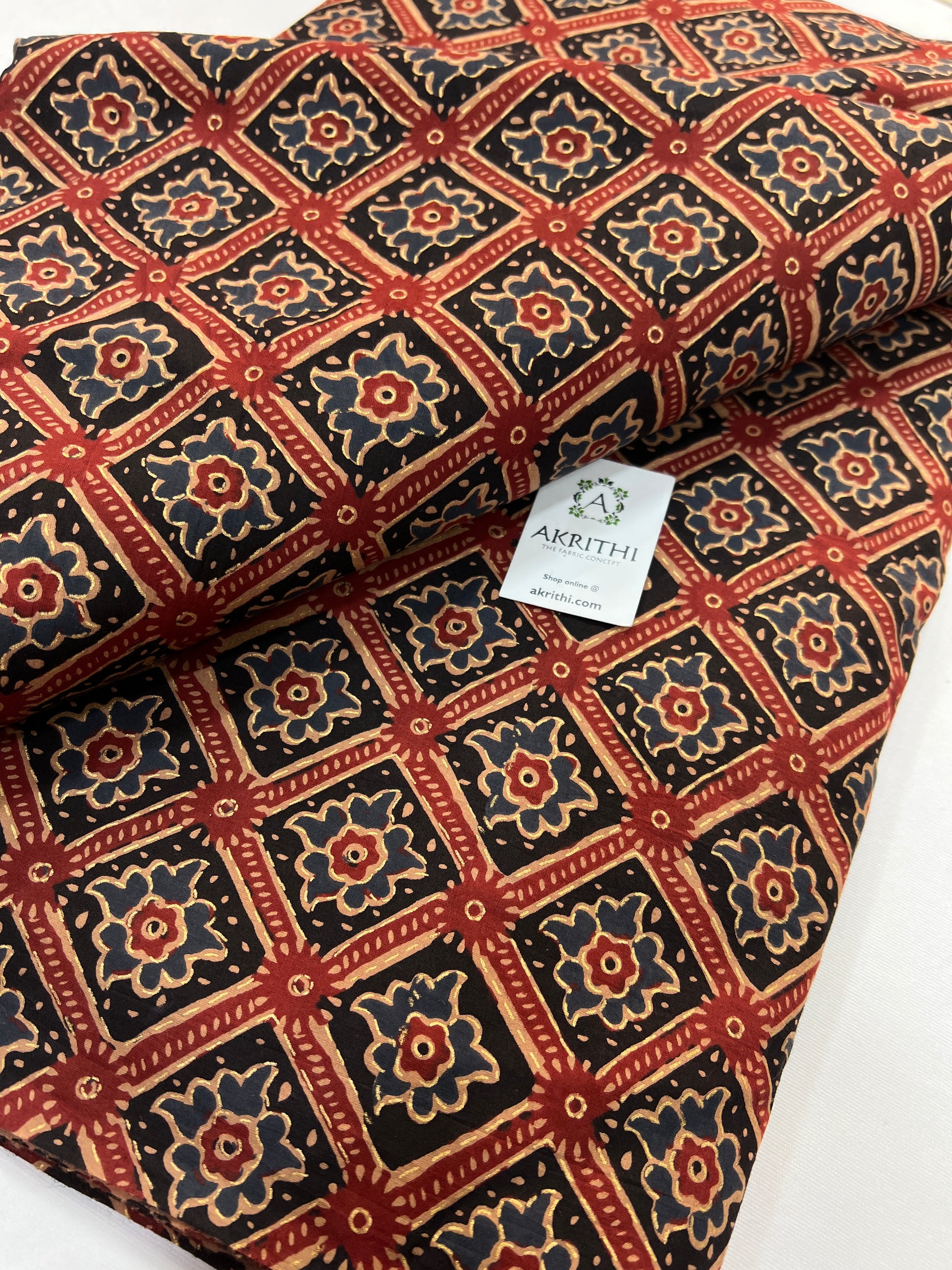 Printed pure cotton fabric