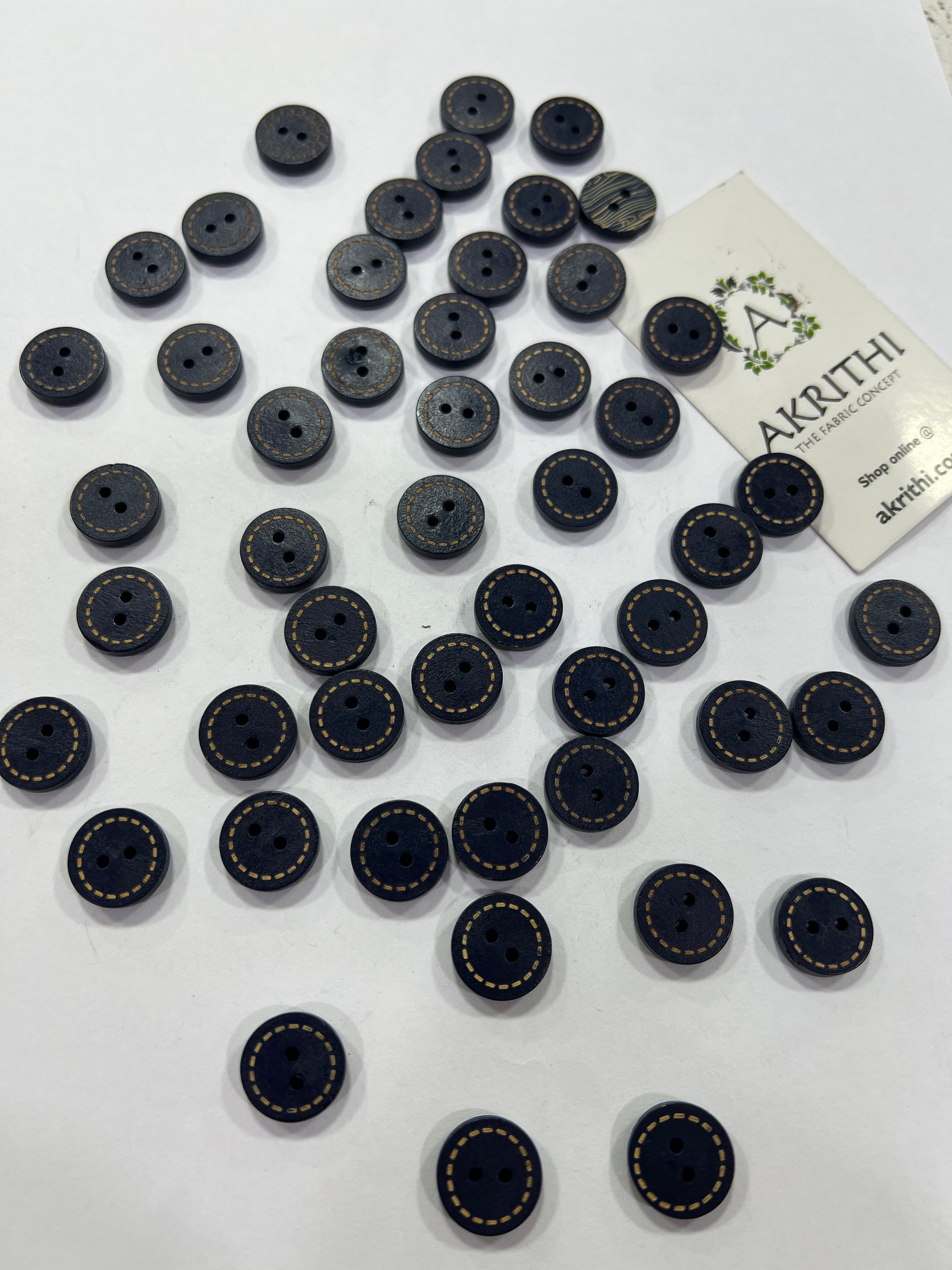 Button 10 piece