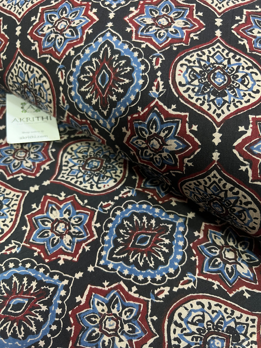 Printed pure cotton fabric