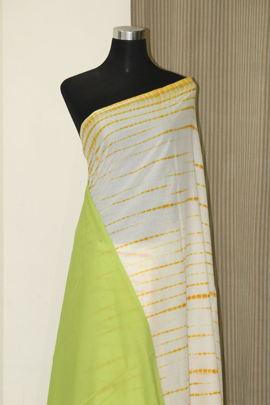 Tie and dye mul cotton saree