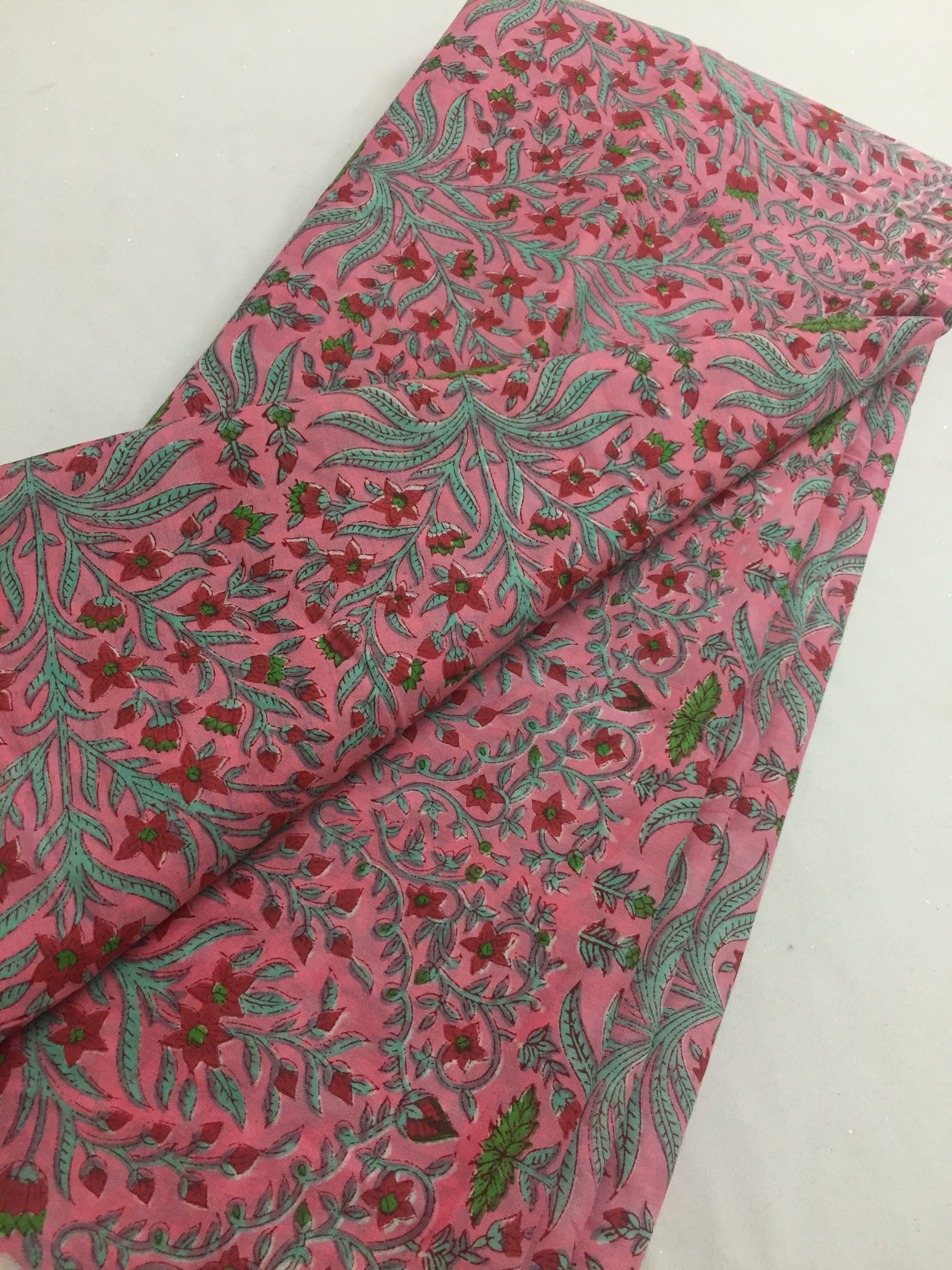 Printed mul cotton fabric