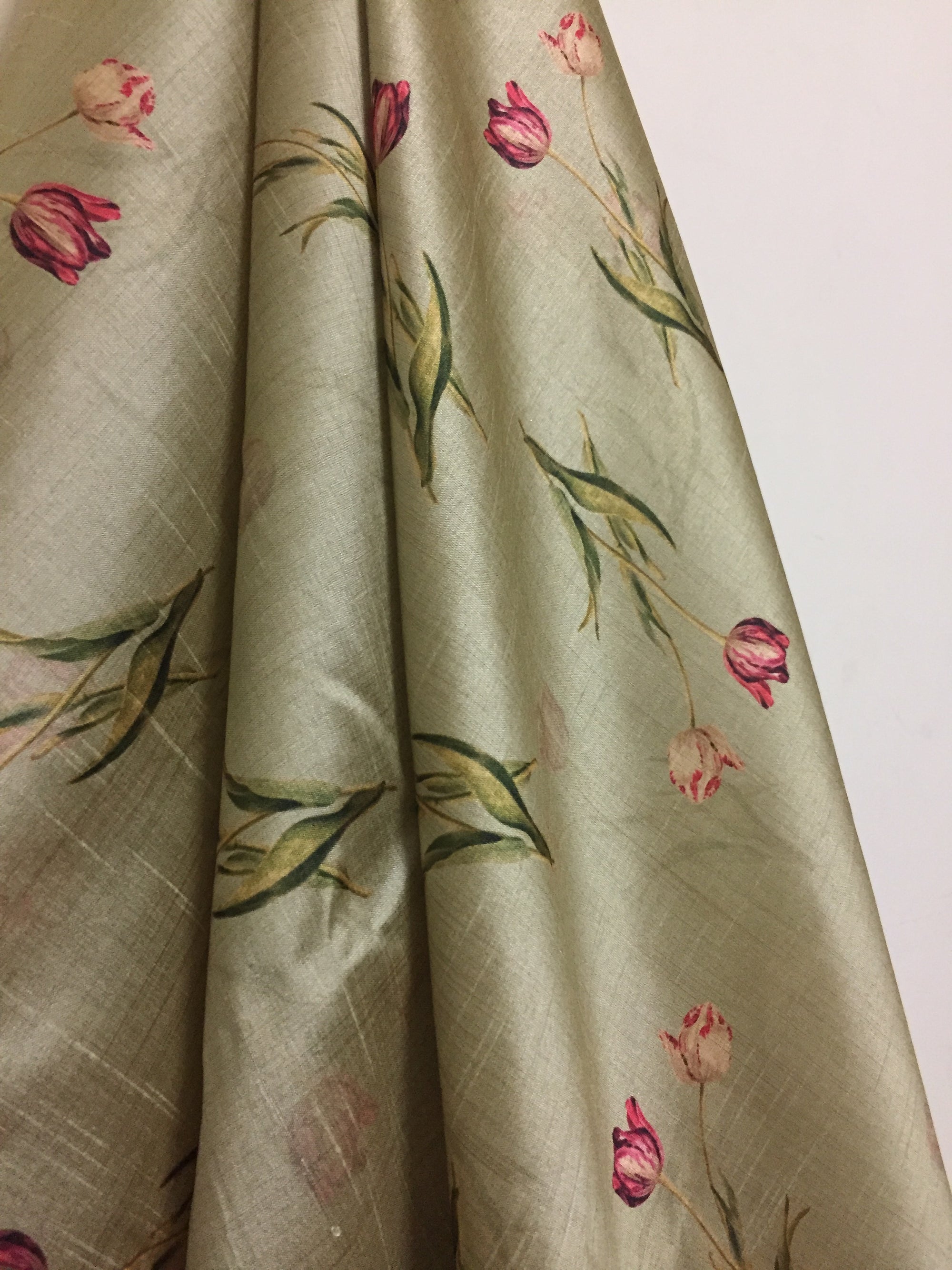 Printed silk fabric