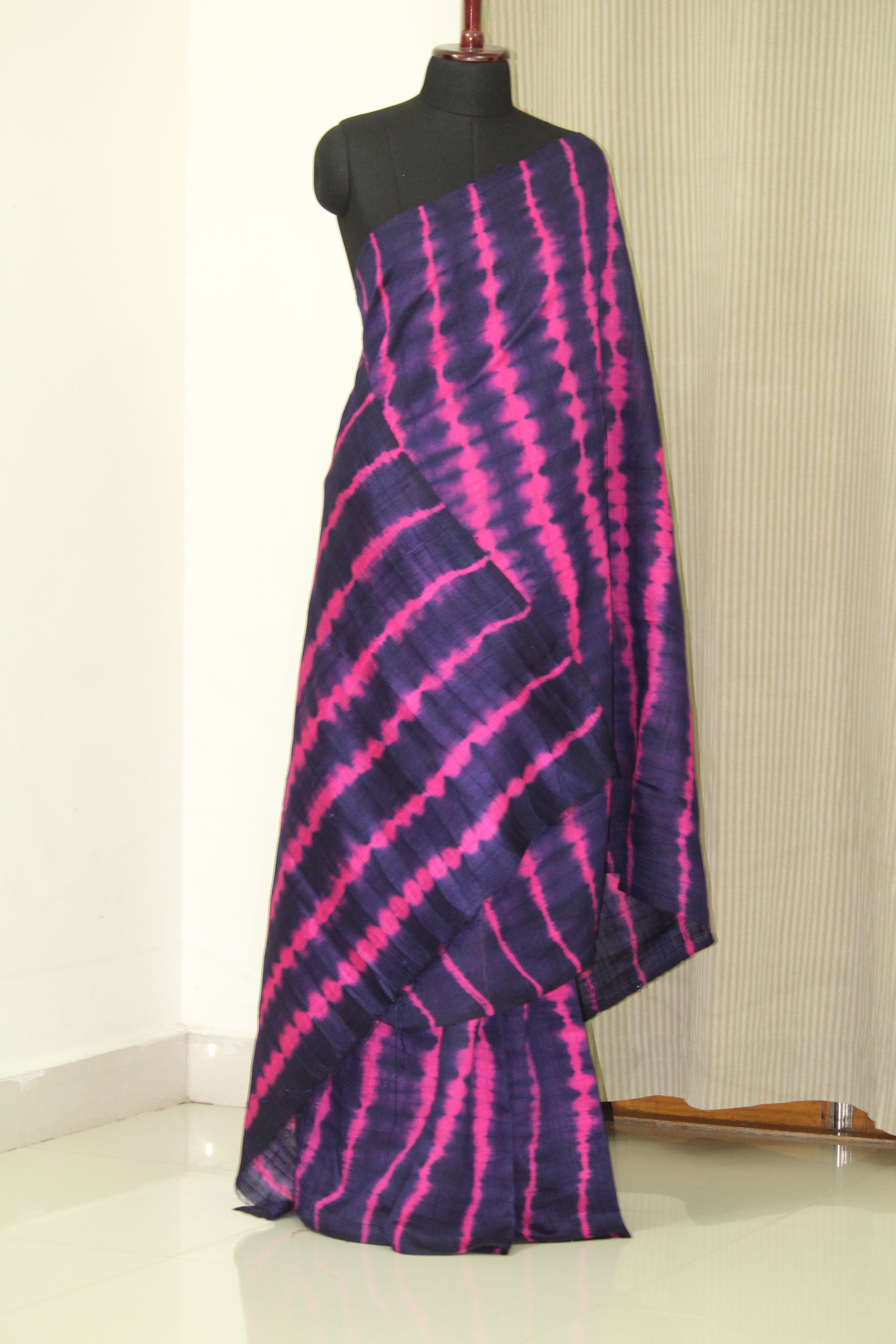 Tie and dye pure raw silk saree