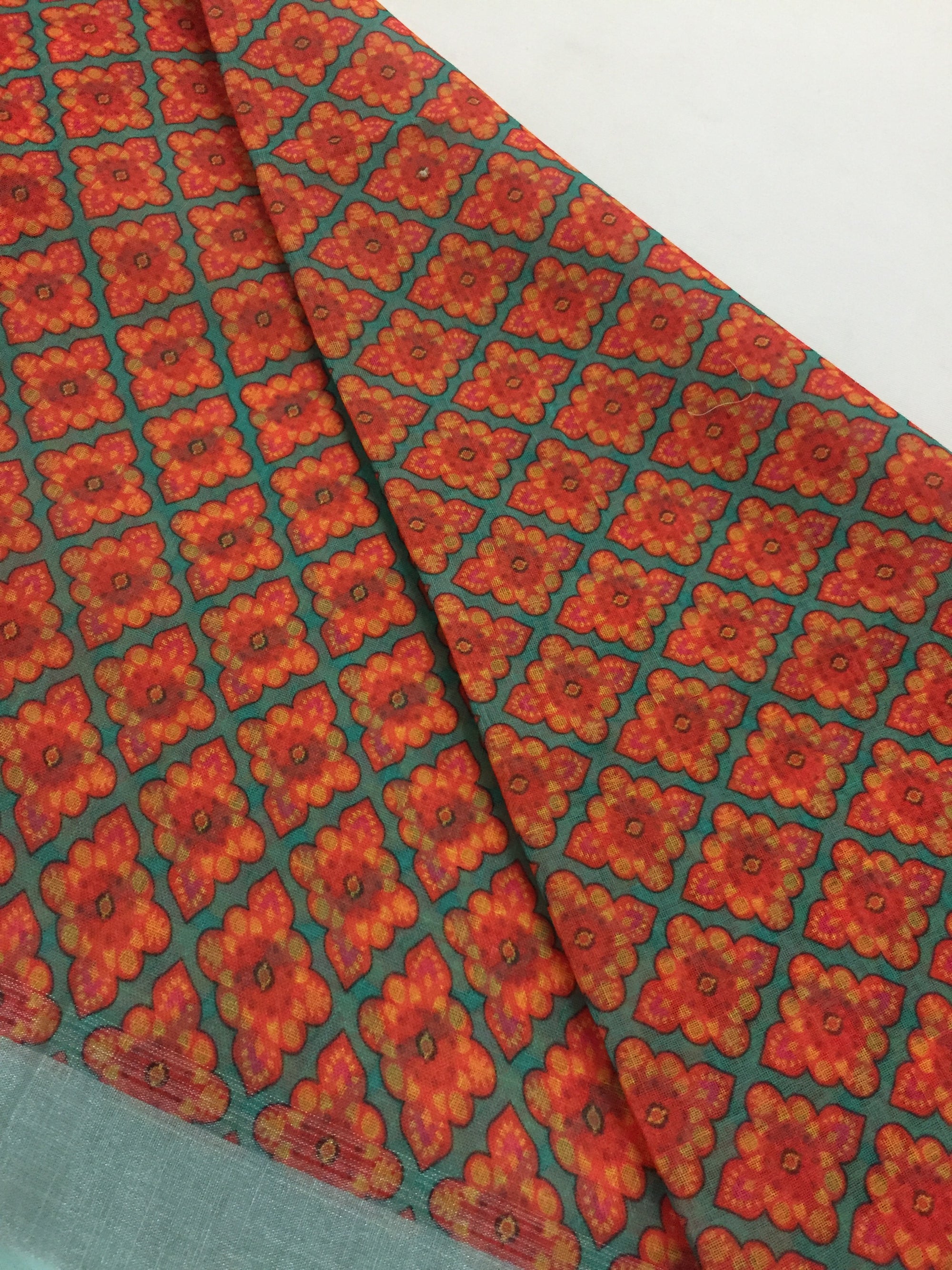 Printed Linen fabric with zari border