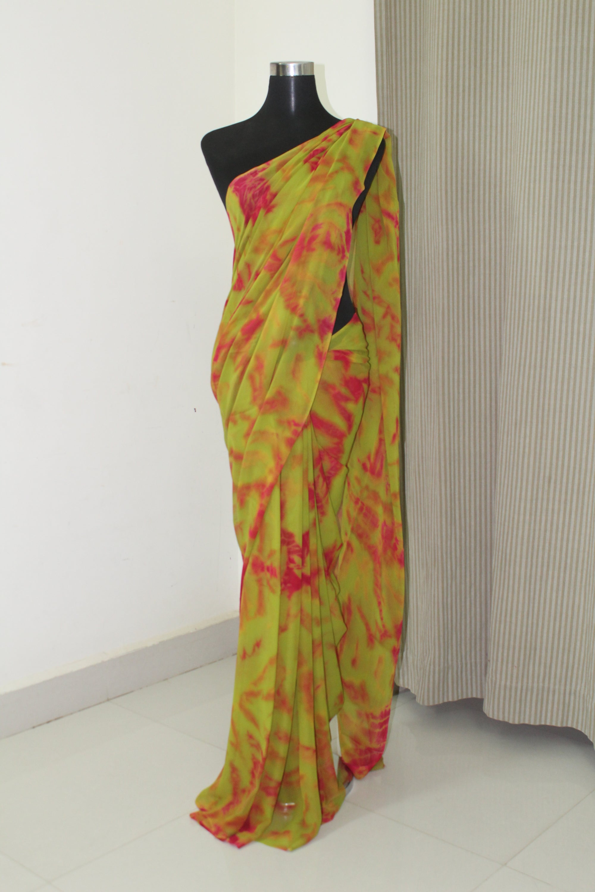 Buy Shibori tie and dye sarees online