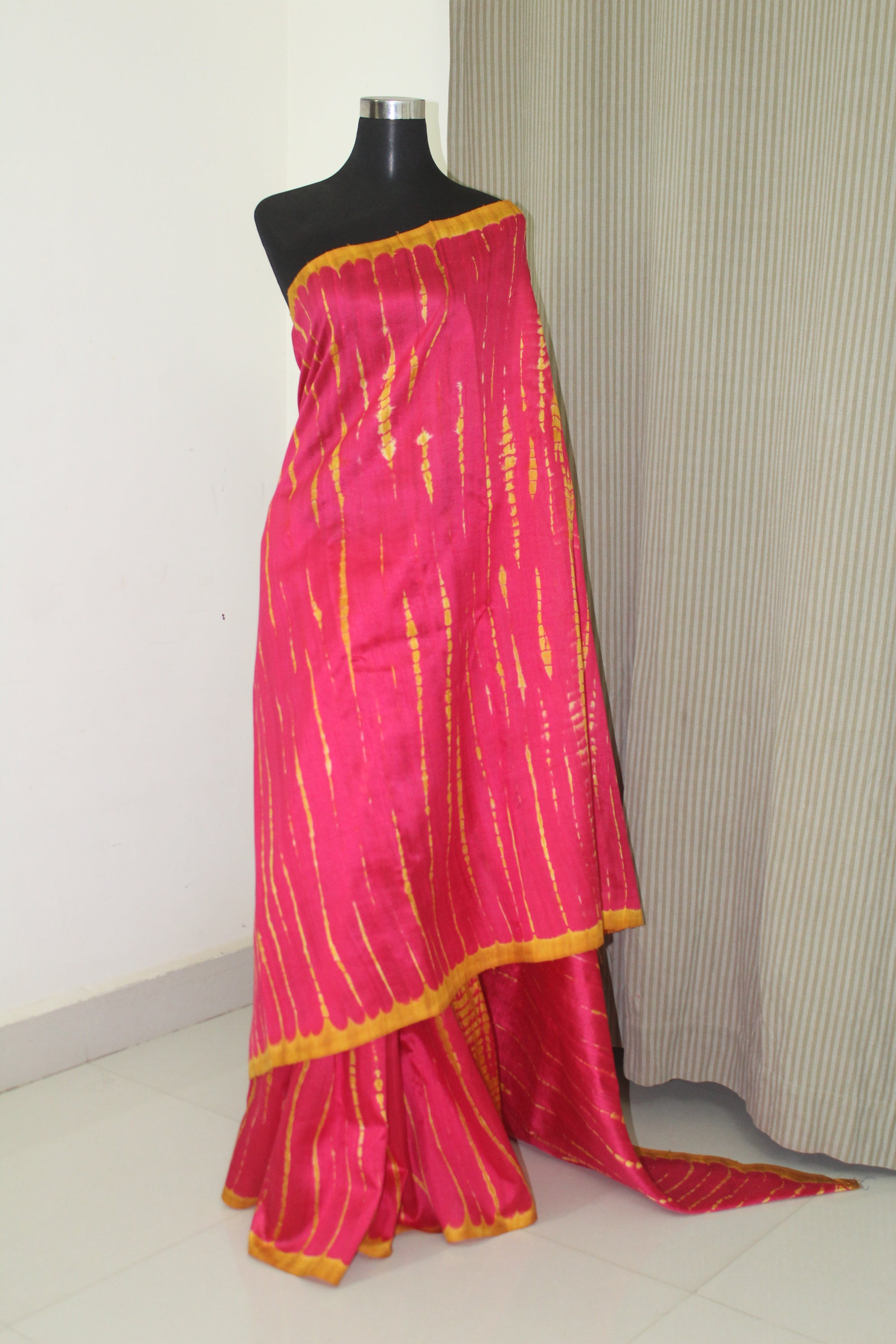 Pure raw silk saree, pure silk saree, tie and dye saree , tie and dye raw silk saree, shibori saree online.