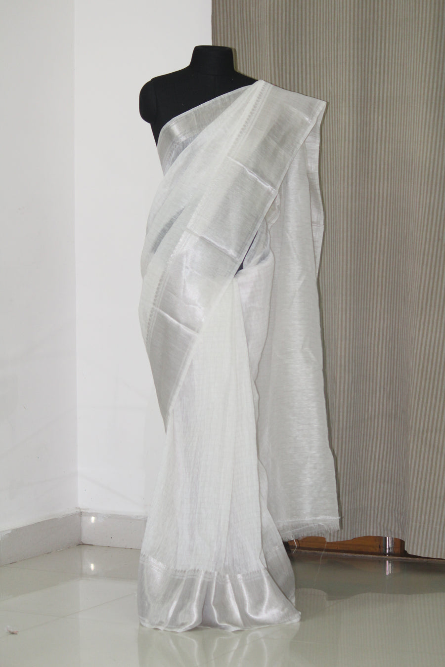 Pure linen silk saree with silver zari