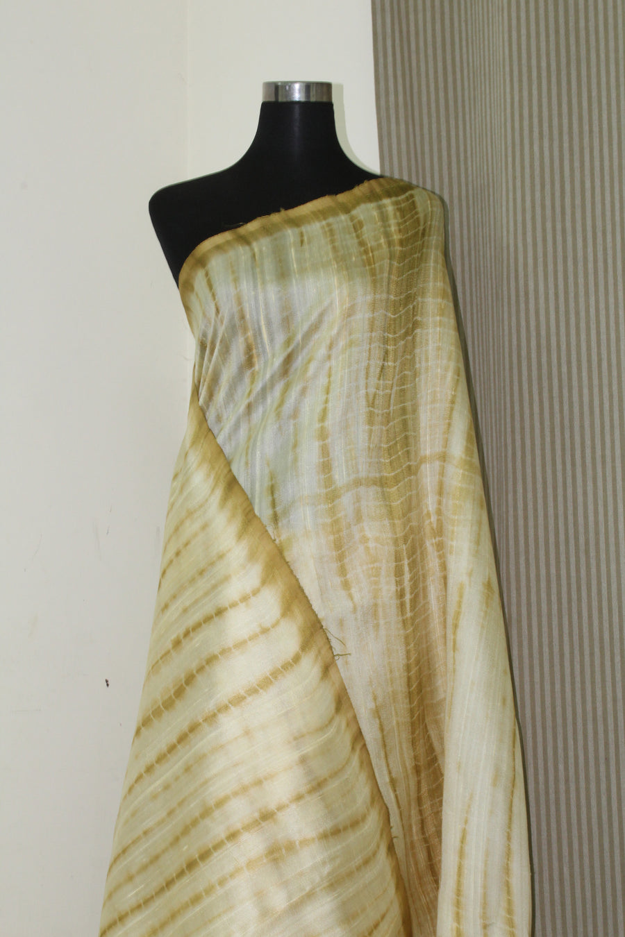 Pure dupion raw silk shibori tie and dye saree