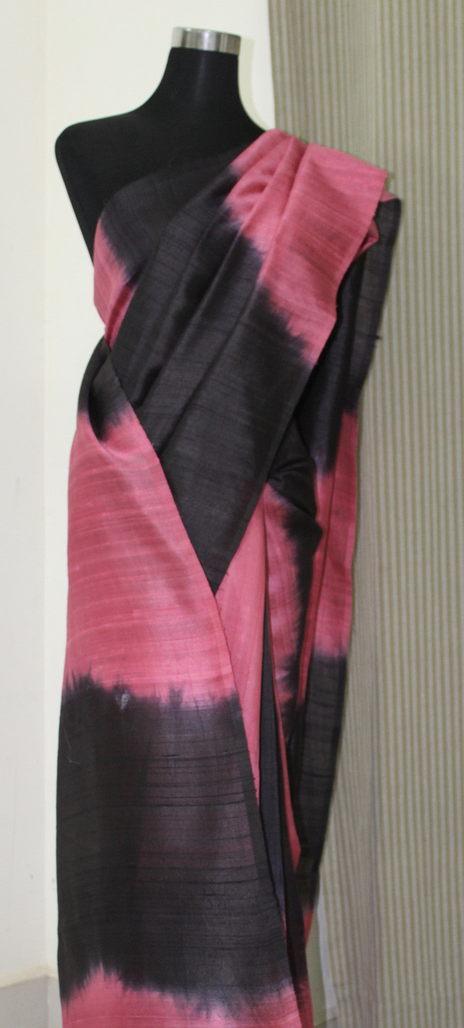 Pure raw silk saree dyed in alternate double shade